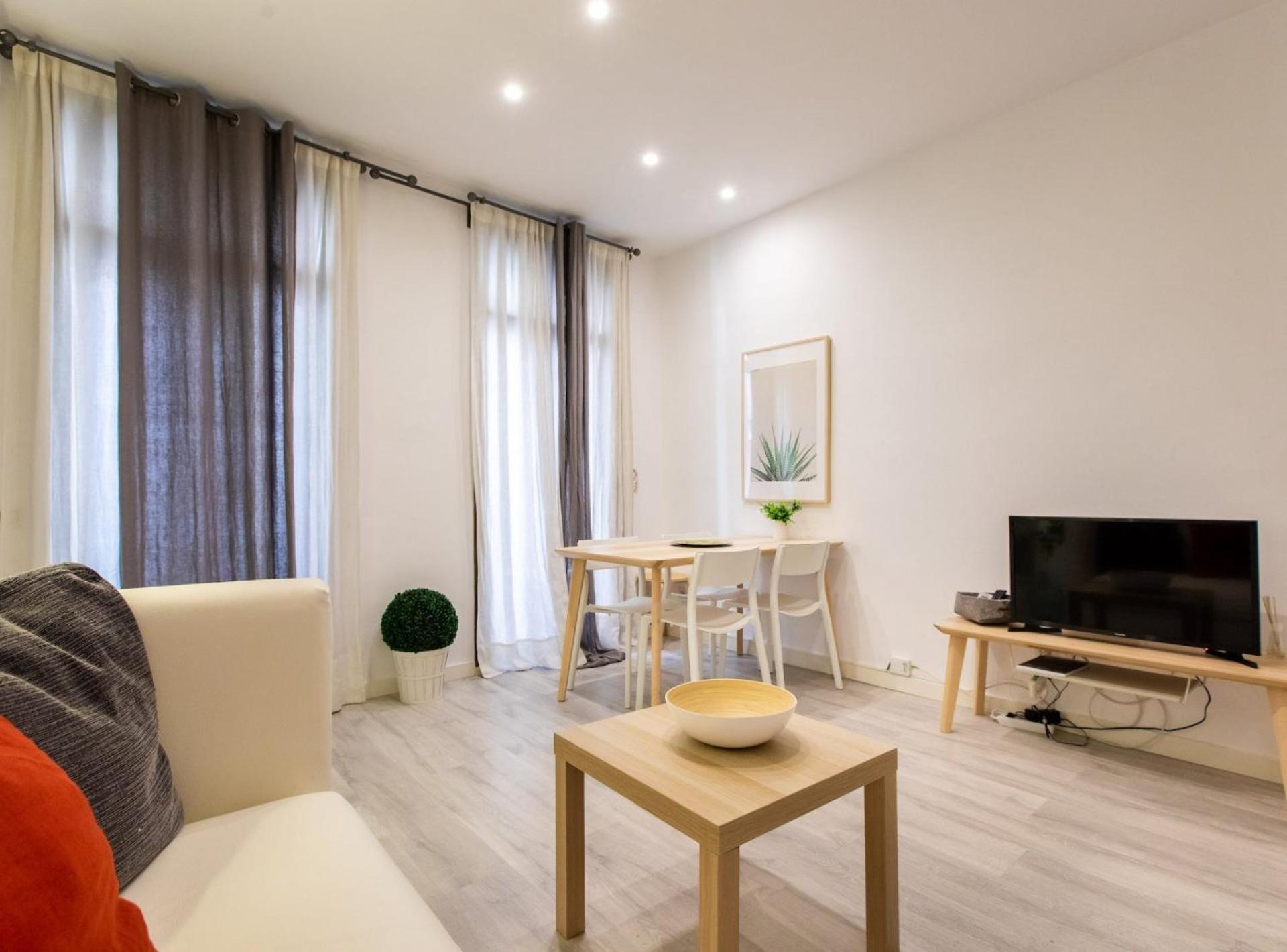 Pere Serafi 2 Bedroom Apartment *