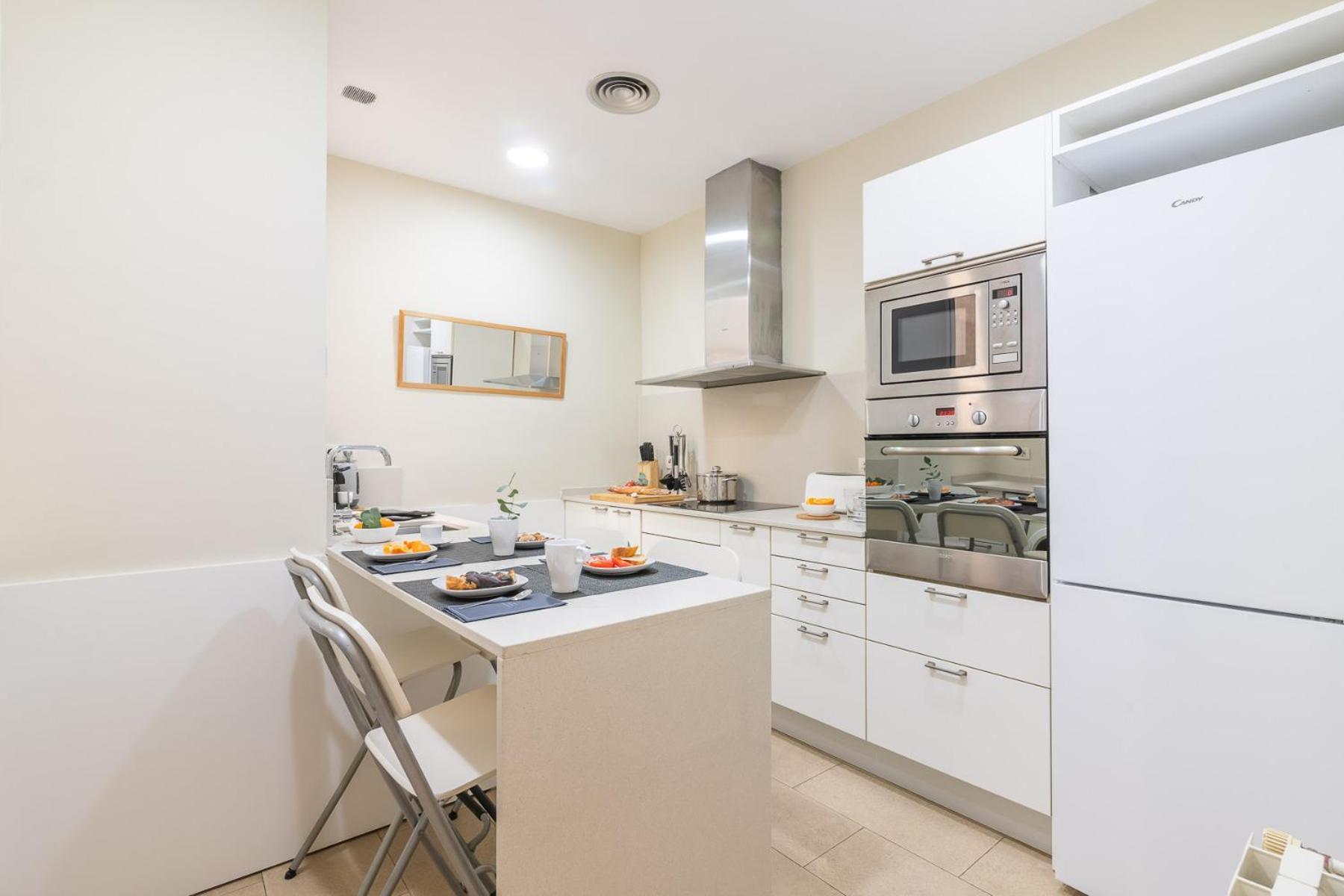 My Space - Spacious And Modern Near The Hospital Clinic Apartamento