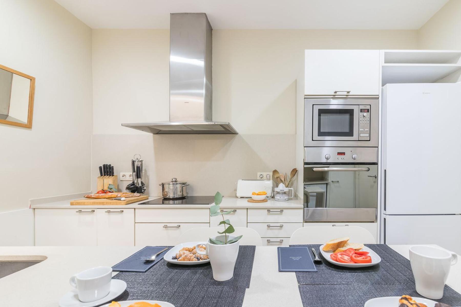 My Space - Spacious And Modern Near The Hospital Clinic Apartamento Barcelona