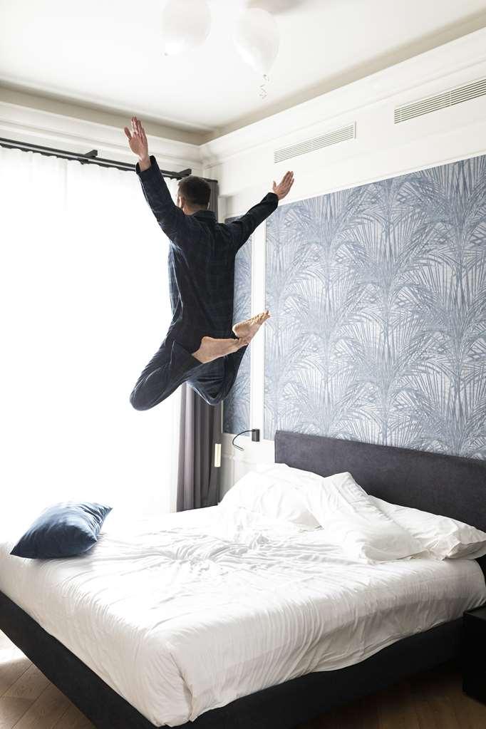 Malda Singular Hotel 3*