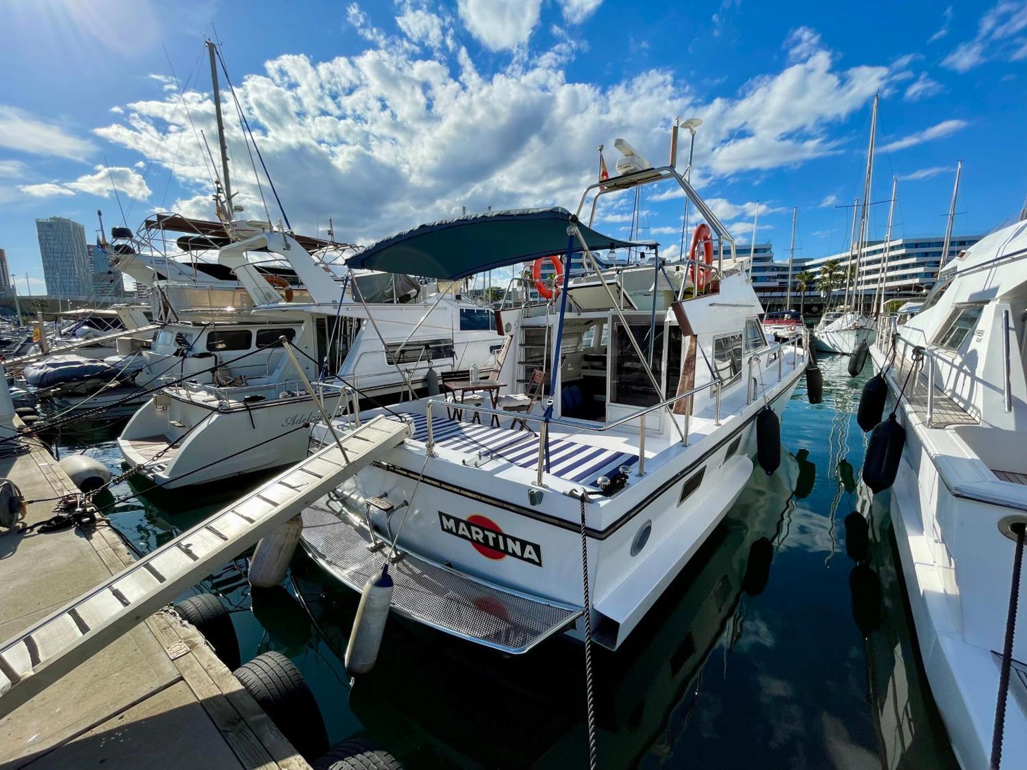 Hotel en barco Barco Amplio Con 2 Camarotes / Comfy Boat With 2 Bedrooms - Barcelona