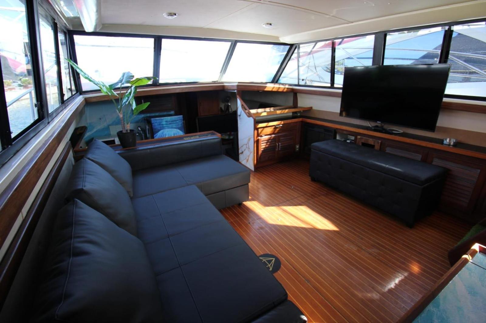 Black Diamond Hotel en barco Barcelona