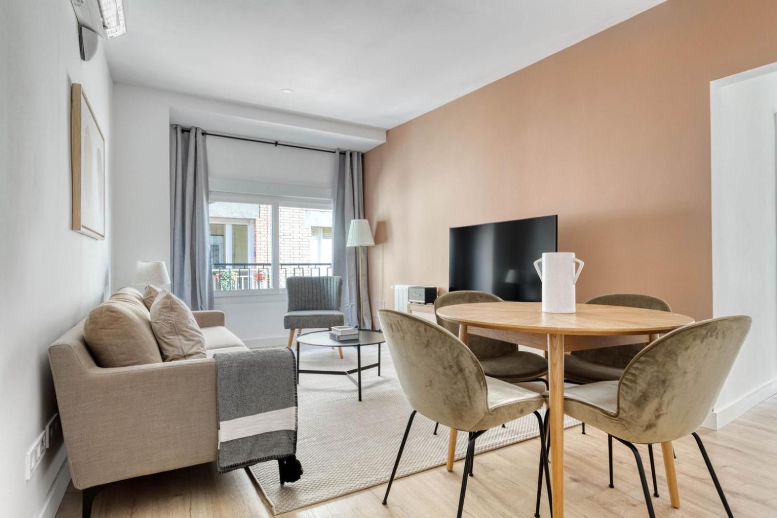 Blueground De Gracia Furniture Decor Bcn-72 Apartamento Barcelona