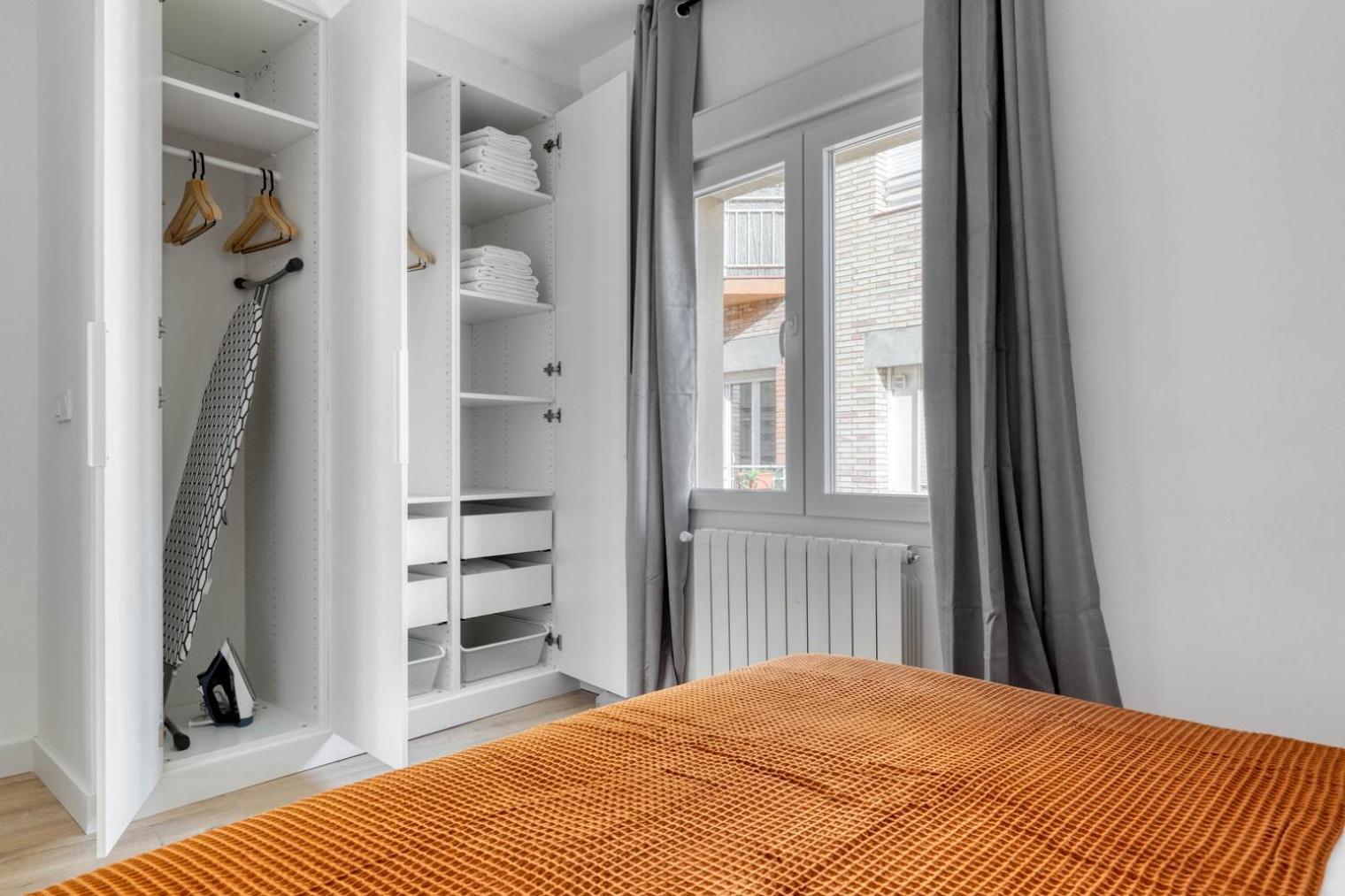 Blueground De Gracia Furniture Decor Bcn-72 Apartamento Barcelona