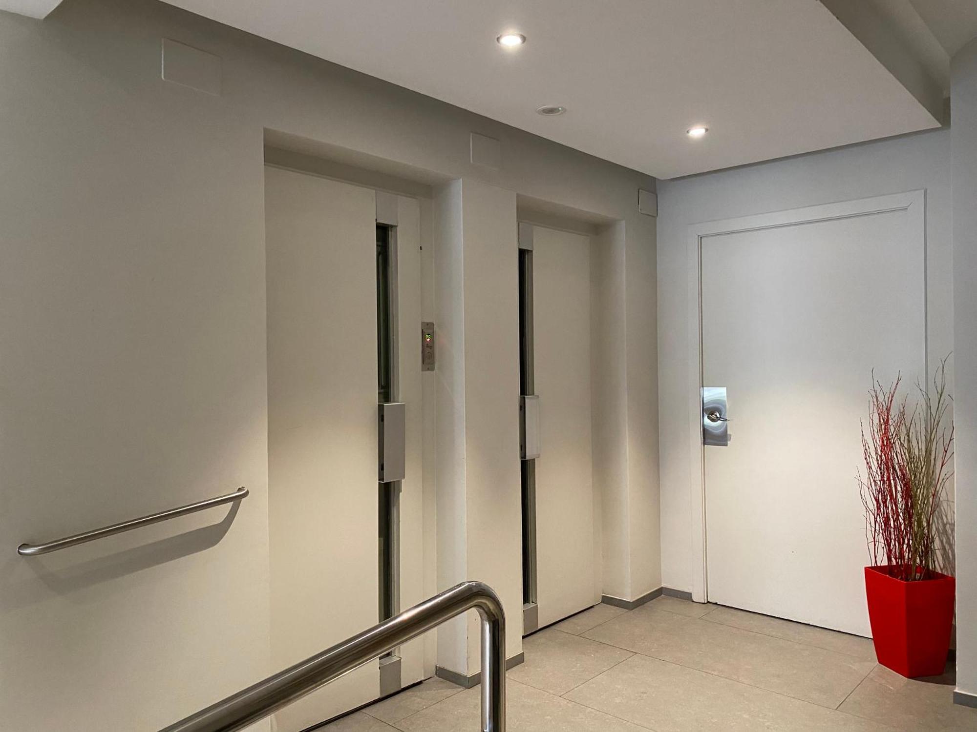 Apartamento Comfortable Apartment, 3 Bedrooms With Ac Camp Nou