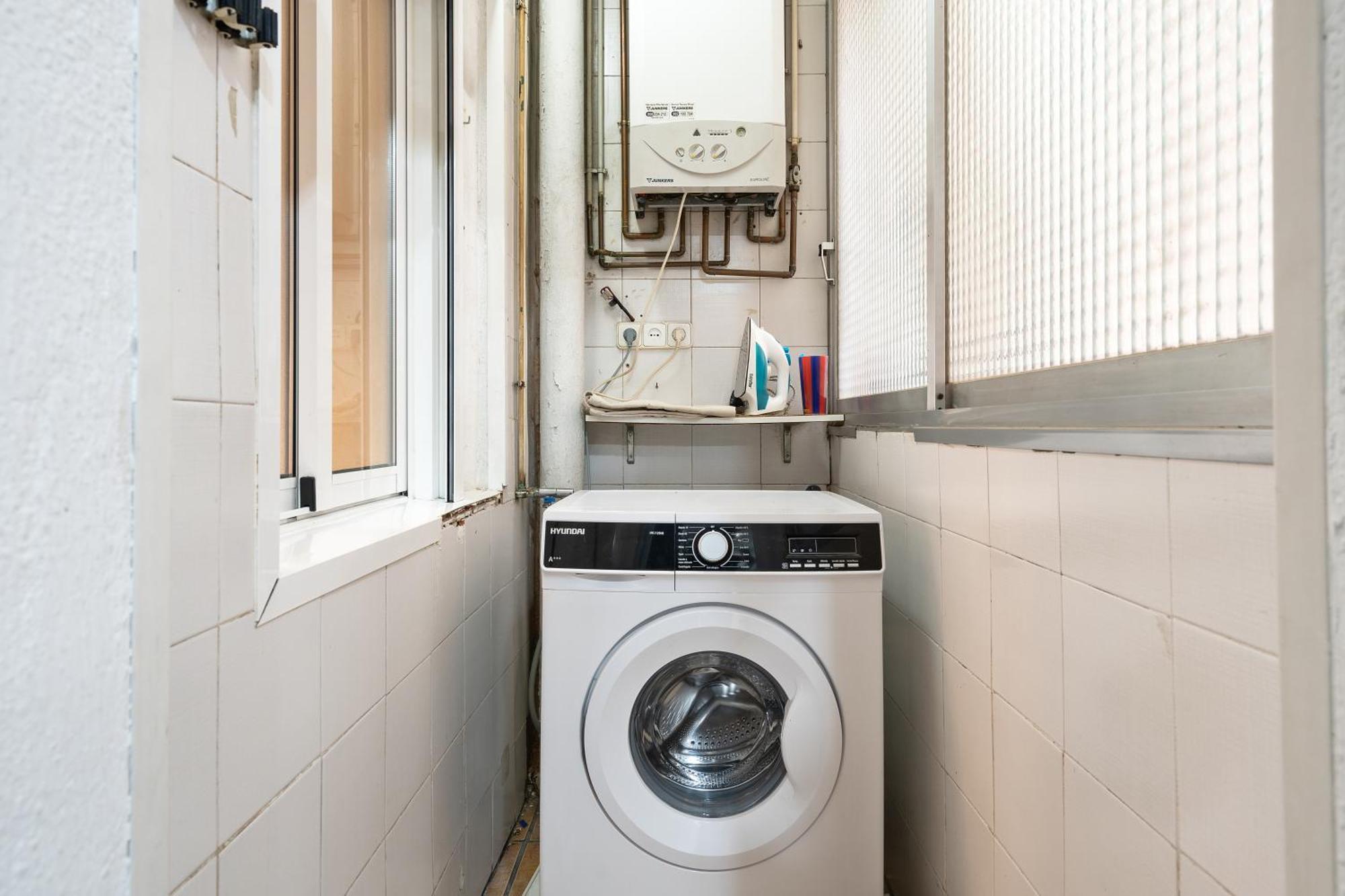 Apartamento Eixample Ac, Sunlit Balcony & Prime Location Barcelona