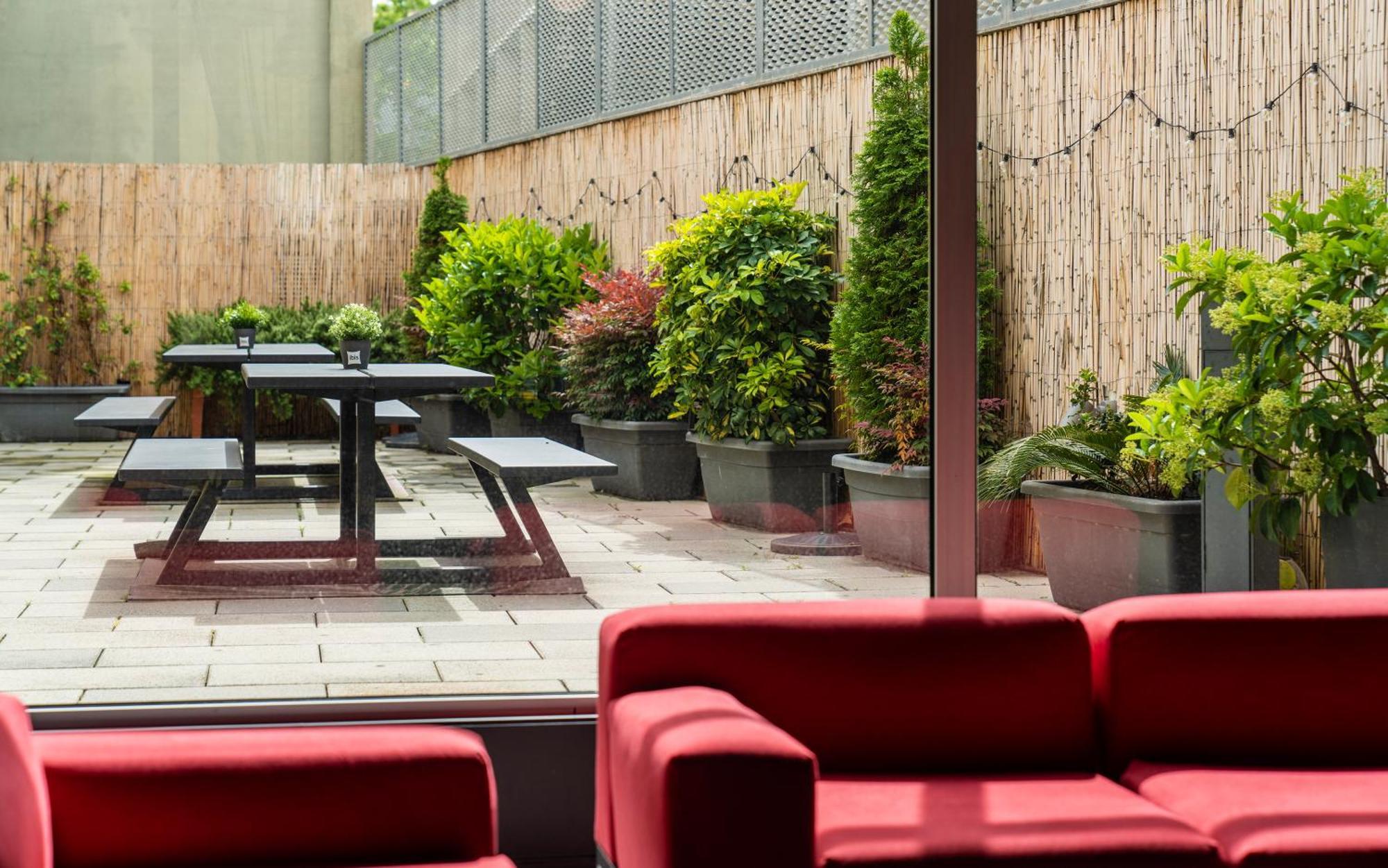 Ibis Plaza Glories 22@