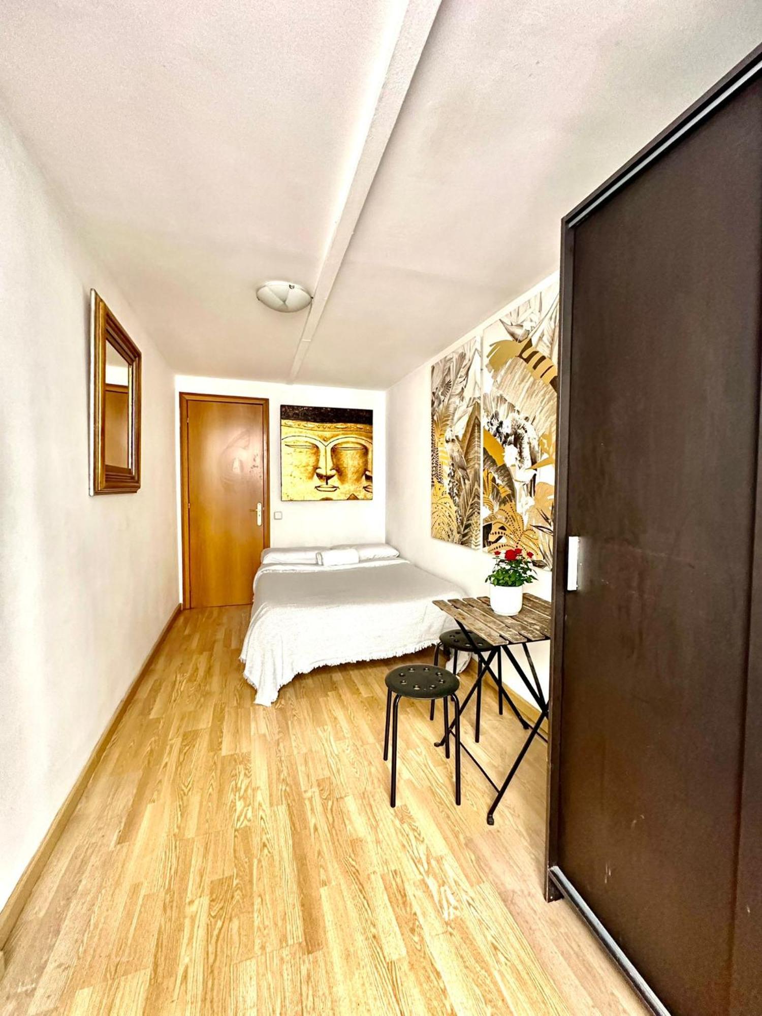Pensión Private In City Center *