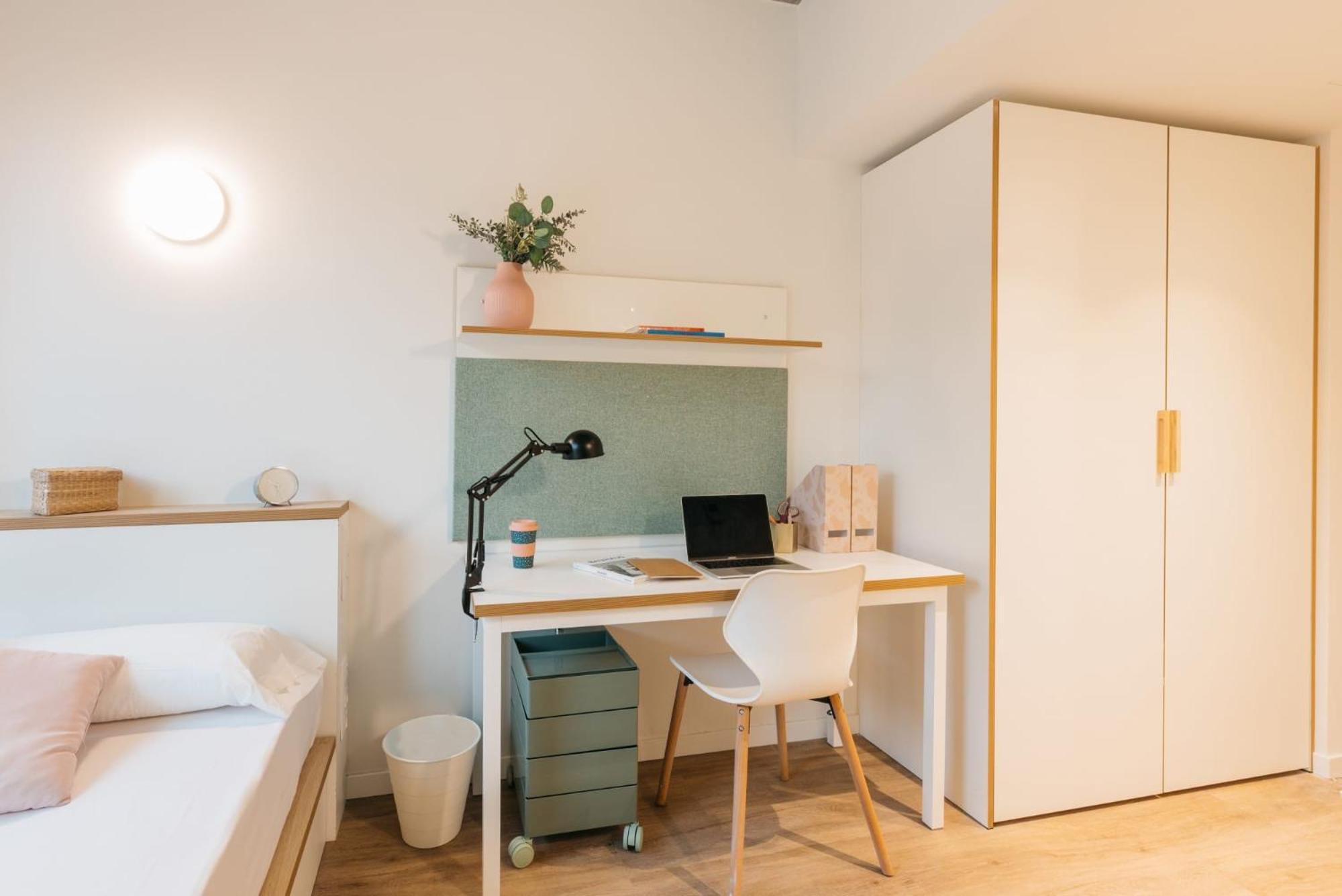 Apartamento For Students Studying In Only - Stunning Spacious And Private At Pallars Student *