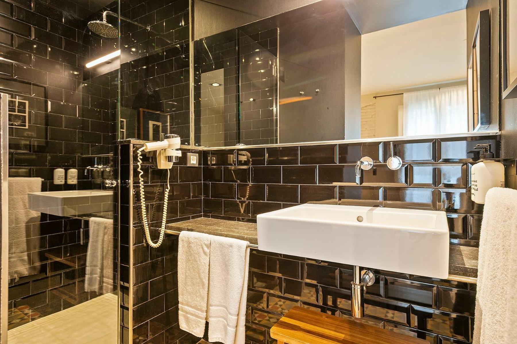 Guest house Uma Pau Claris 3*