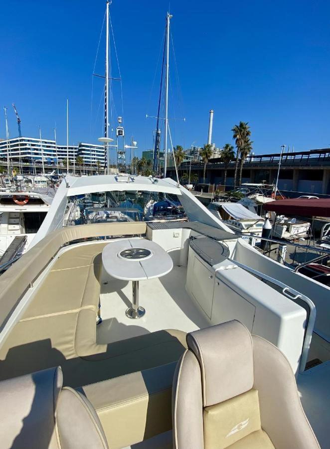 Hotel en barco Yacht Pegasus Ii Barcelona