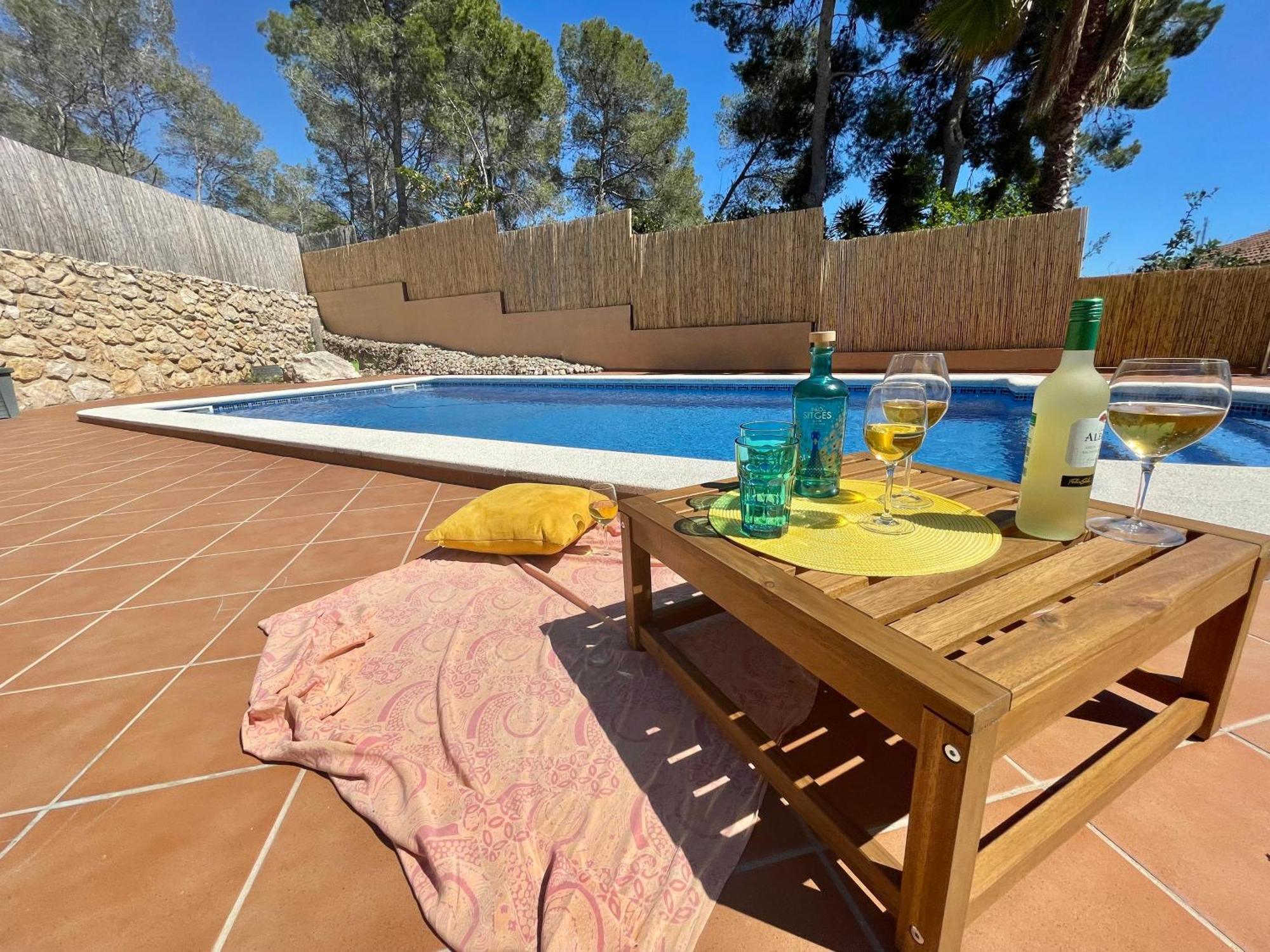 Villa Rustica Con Piscina Privada Al Lado De Sitges Barcelona