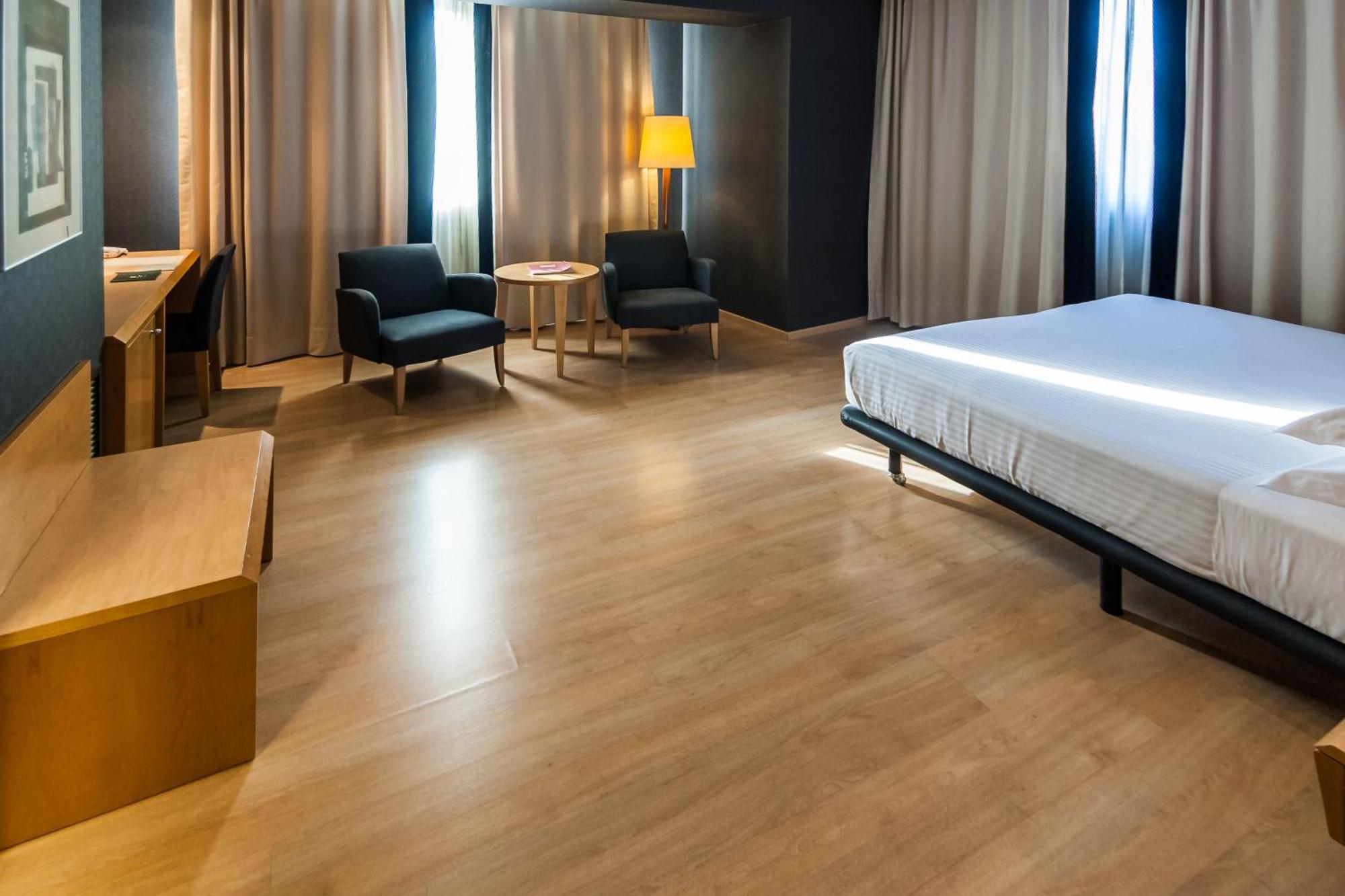 Hotel Universal 4*