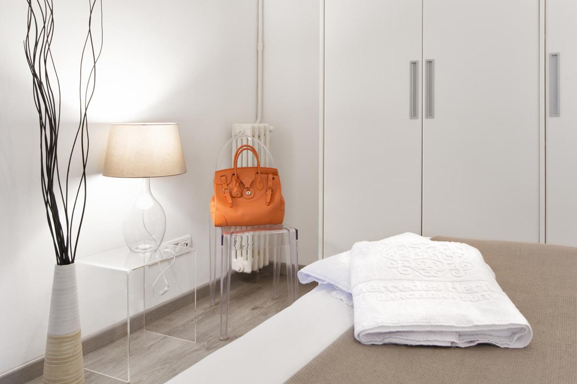 Apartment Eixample Building By Mercedes Heritage *