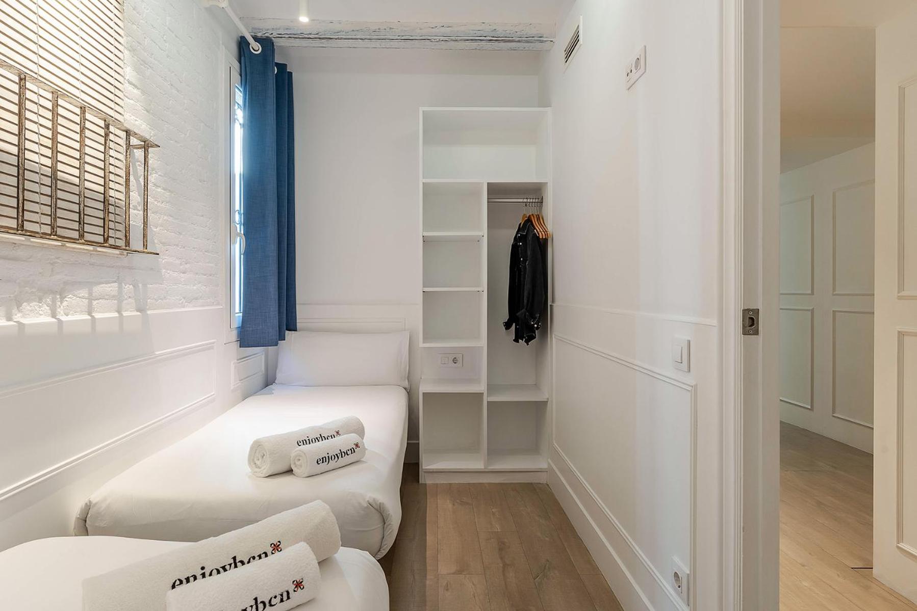 Enjoybcn Colon Apartment Barcelona
