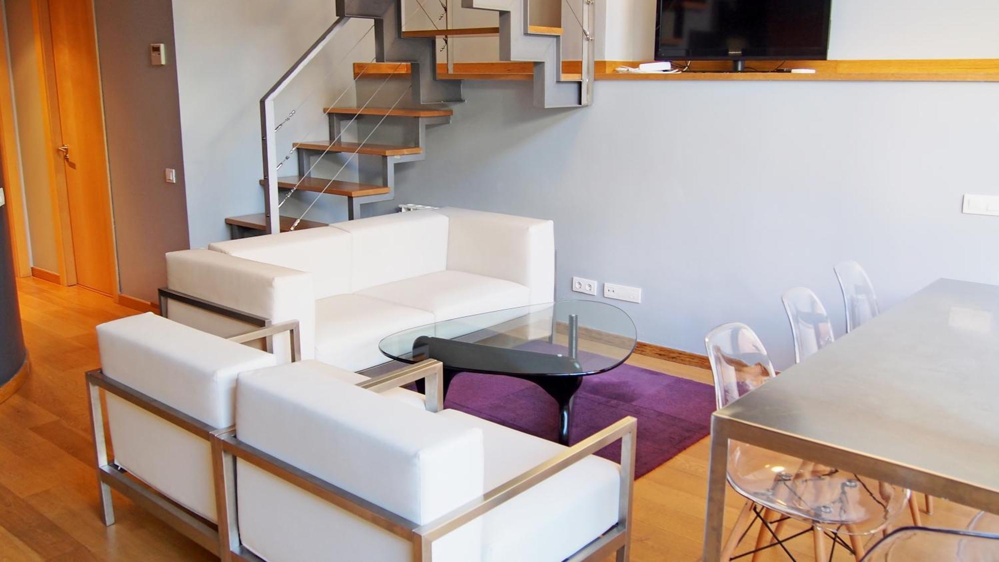 Apartment Rentals - Gracia Pool Center