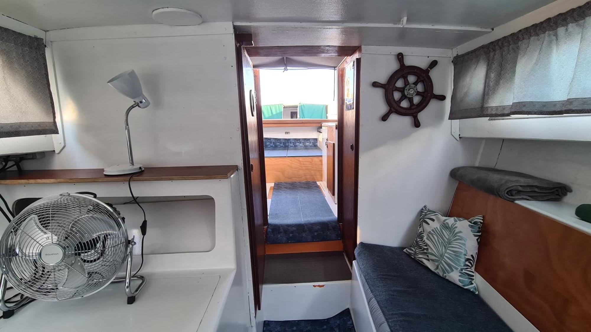 Cosy Boat Flat At Hotel en barco Barcelona