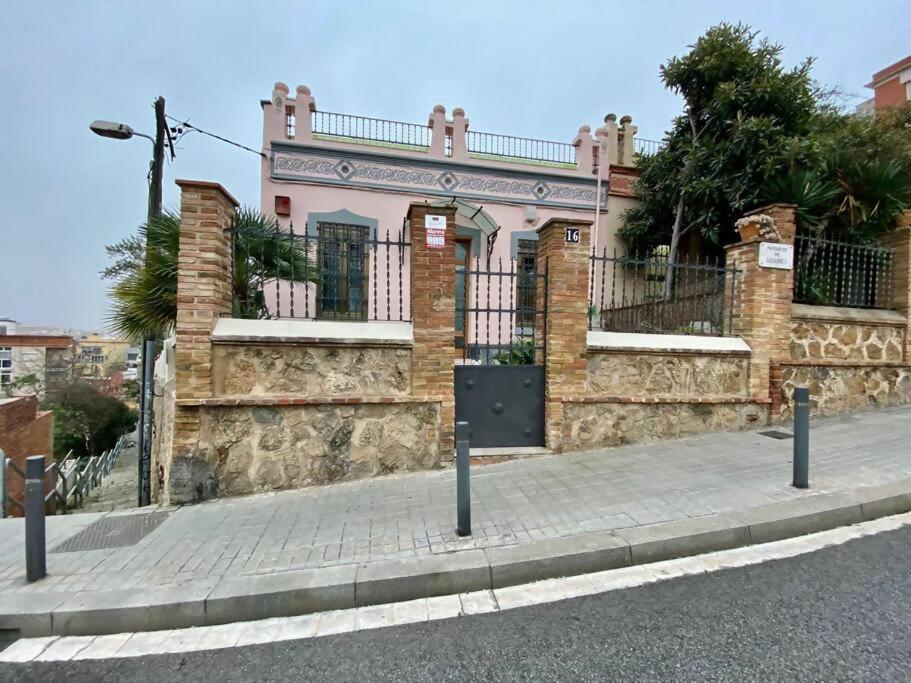 Holiday home Casa Independientegardenviews2 Bedrooms Barcelona