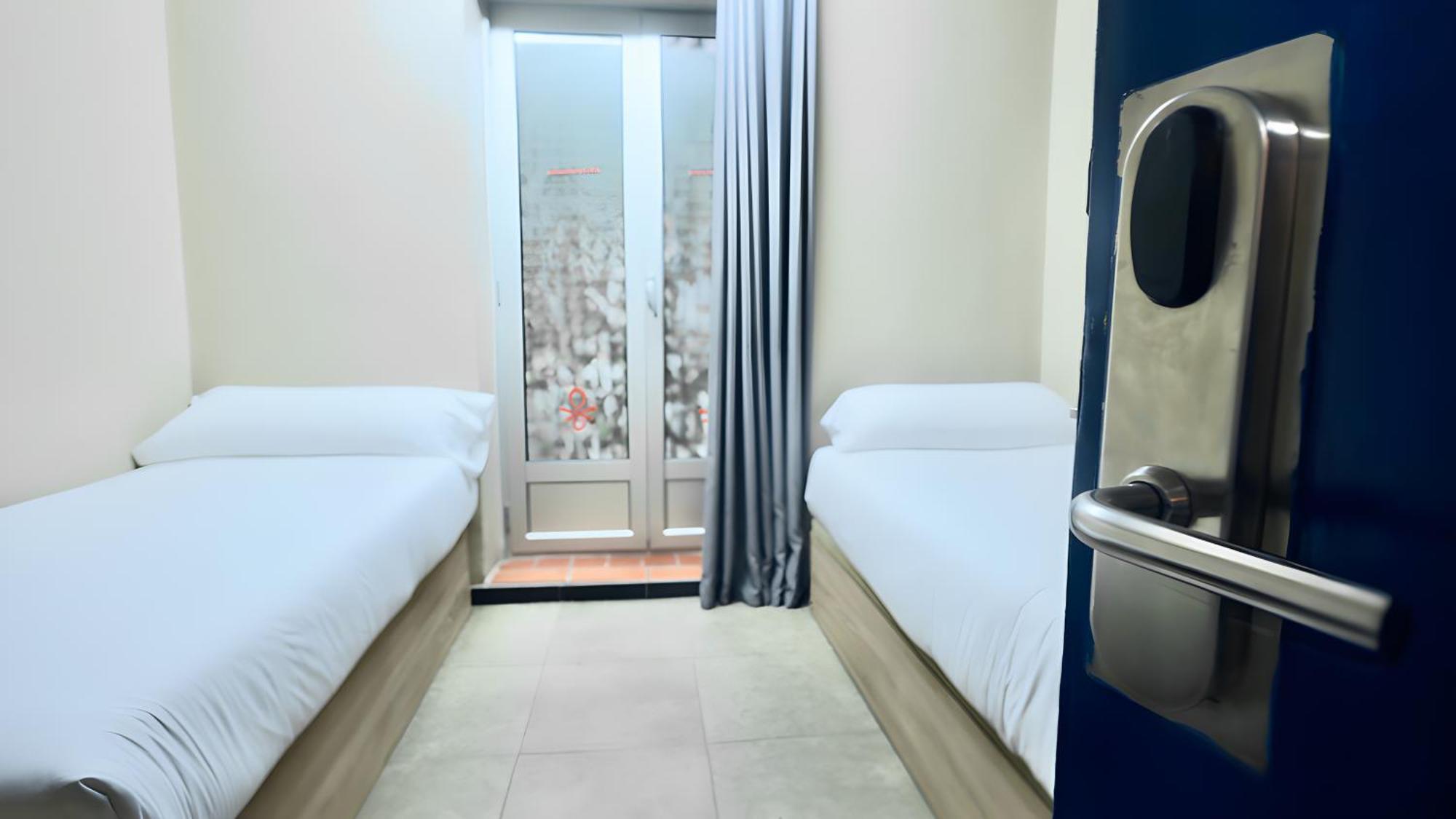 Hostal Ideal Youth