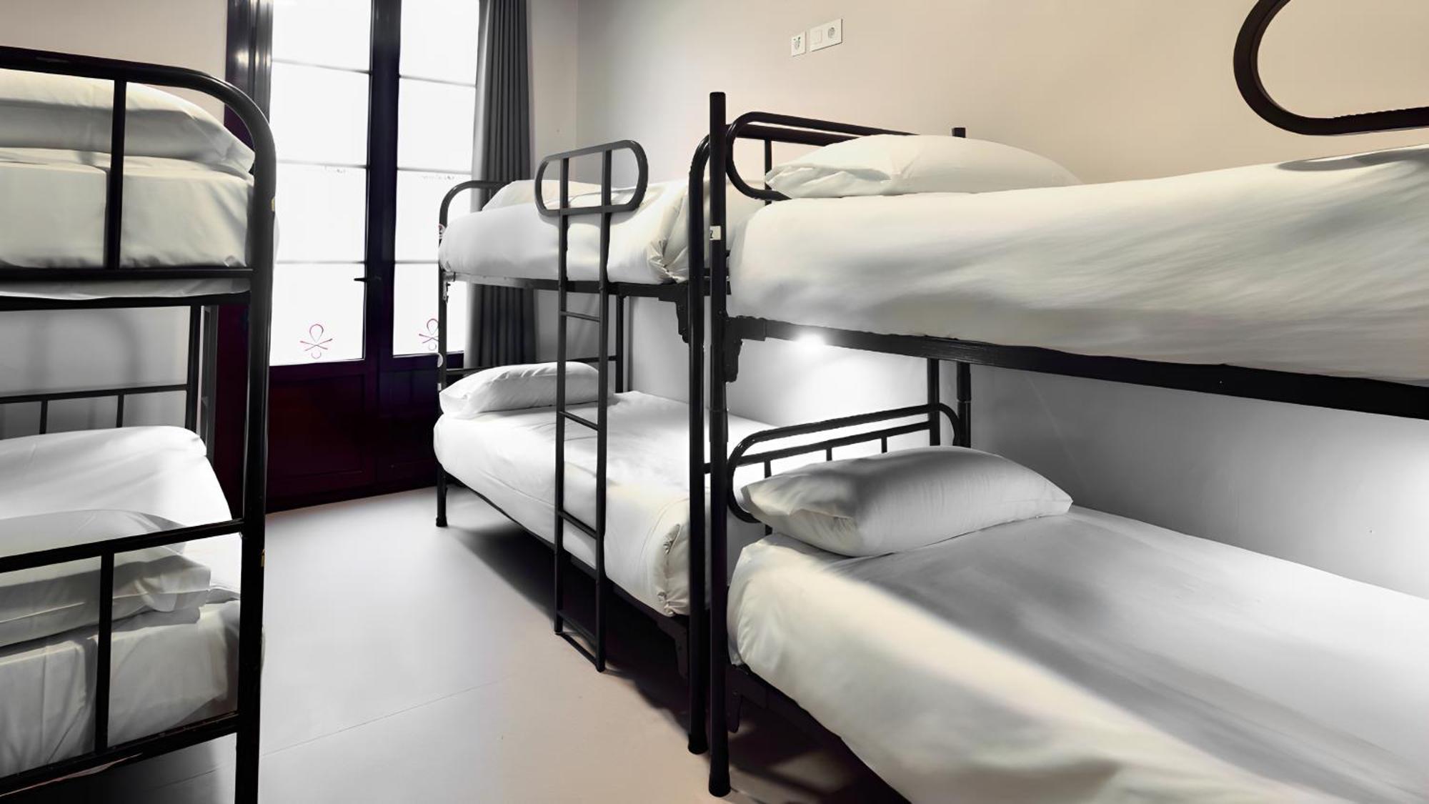 Hostal Ideal Youth Barcelona