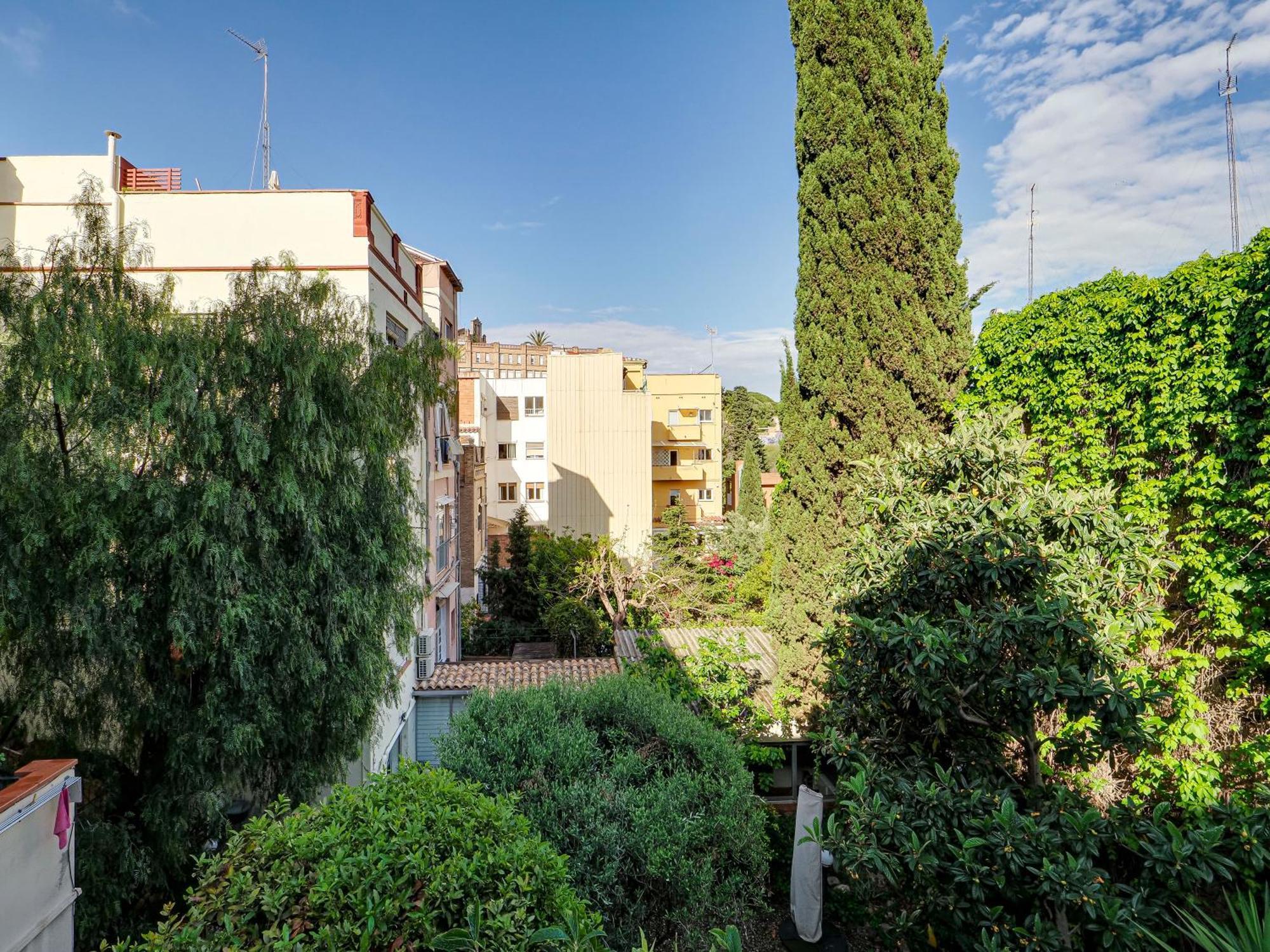 Bonita Casa En Parc Guell Сasa de vacaciones Barcelona
