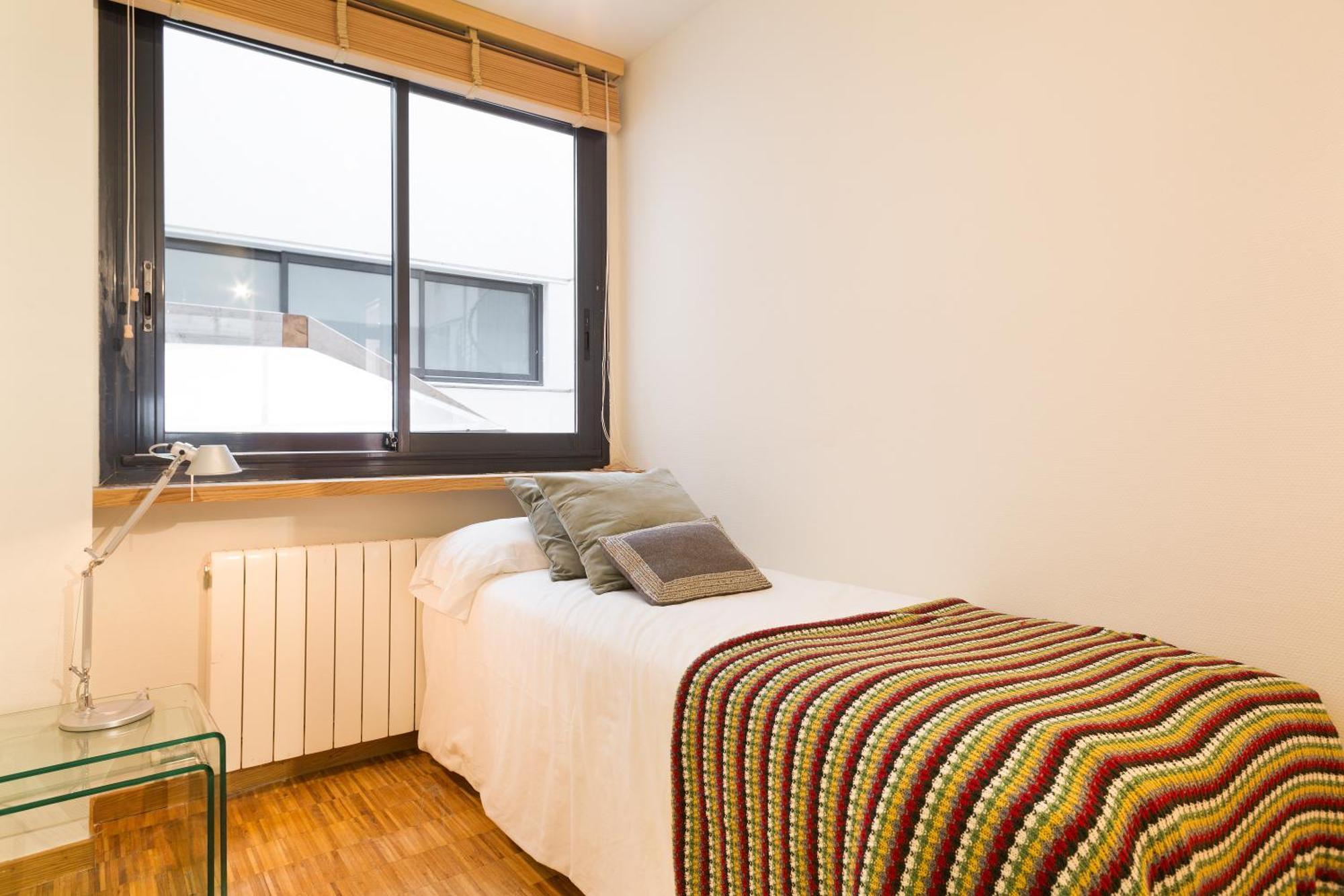 Apartment My Space Emirates - Spacious Near The Center Barcelona