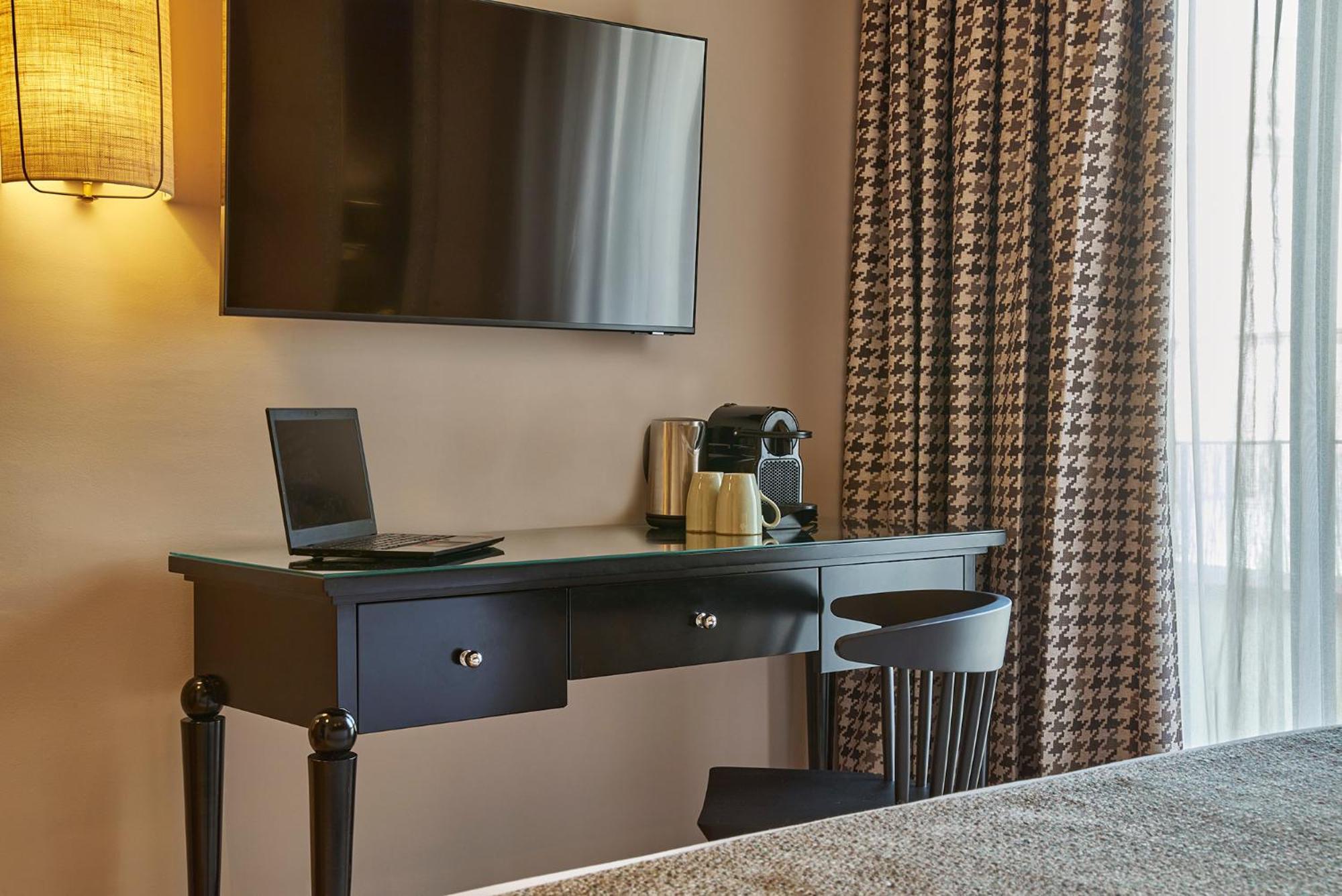 Hesperia Barri Gotic Hotel 3*