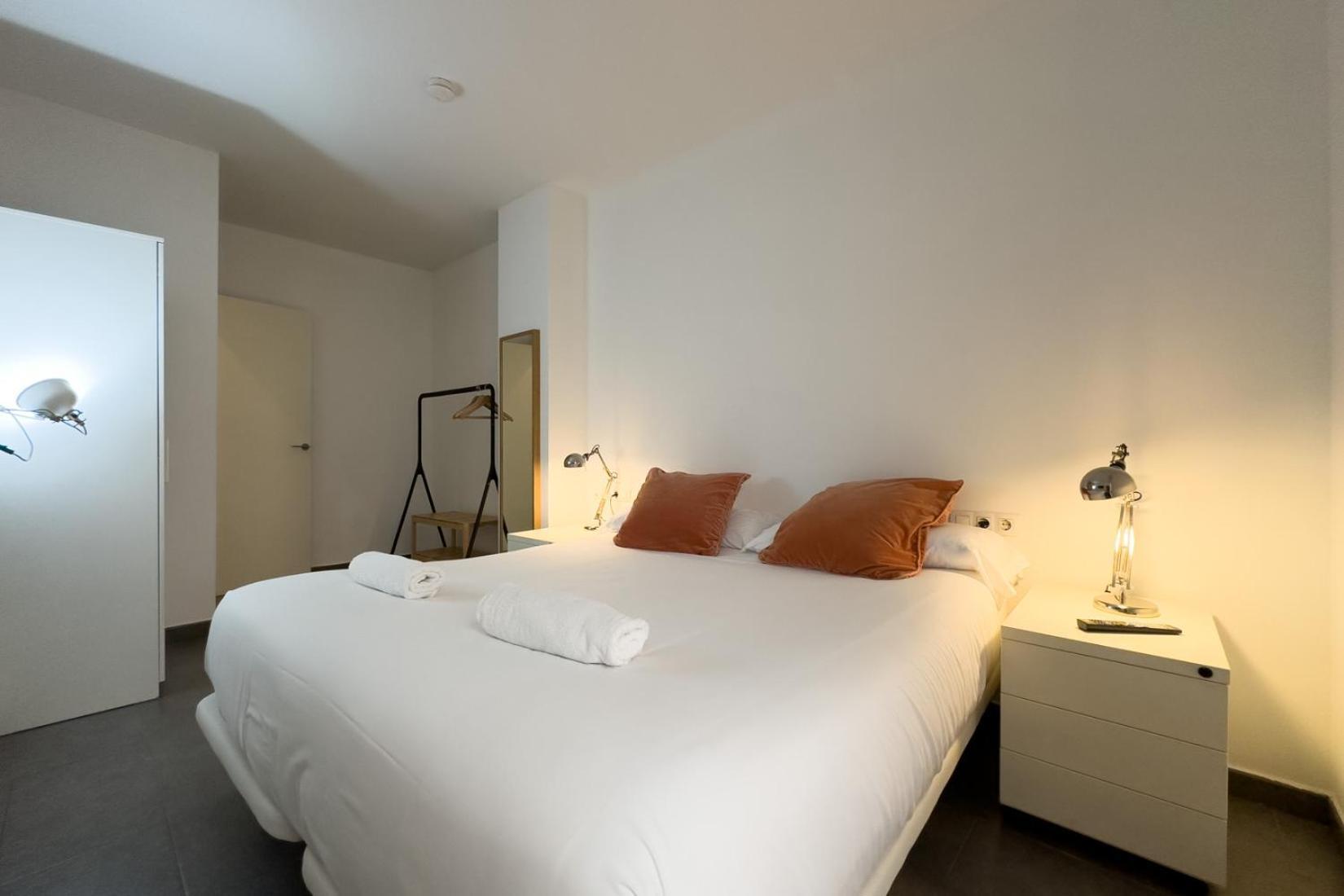 Ainb Sants Apartamento *