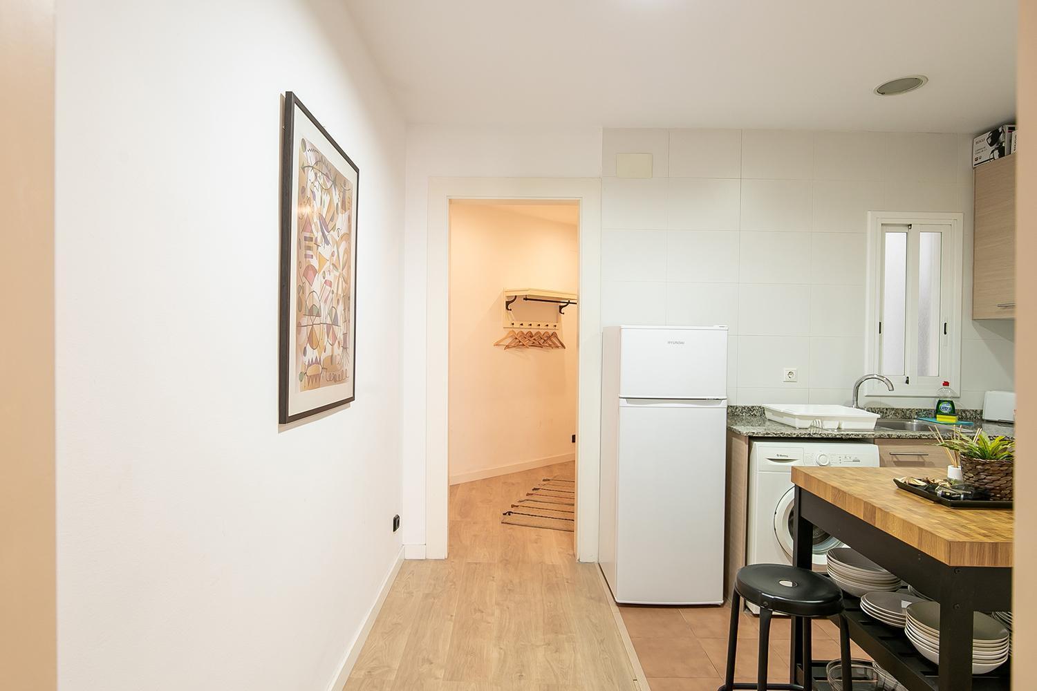 Beautiful With Terrace In Apartment Barcelona