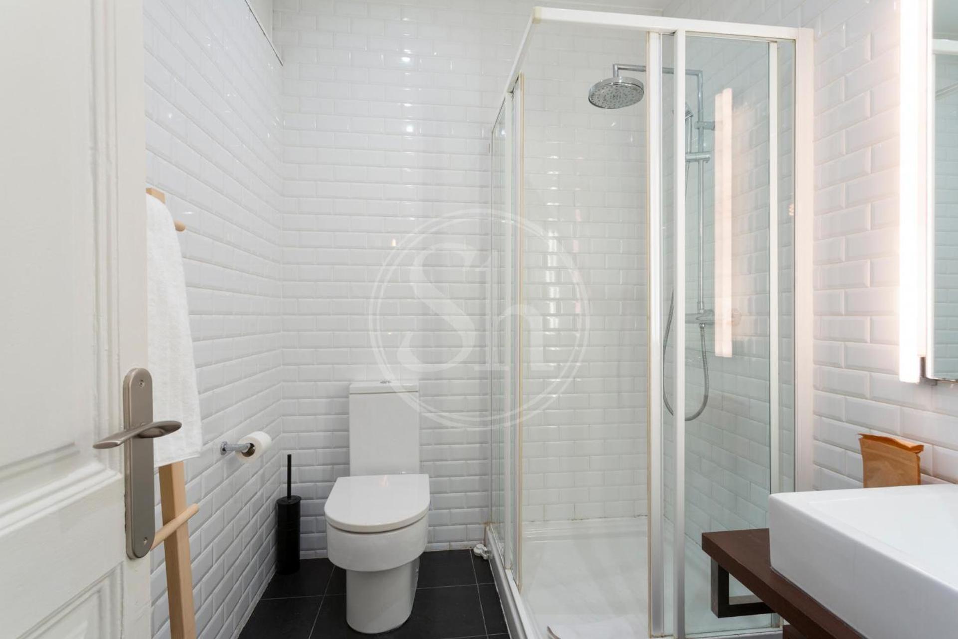 Modern Flat Near Sagrada Familia