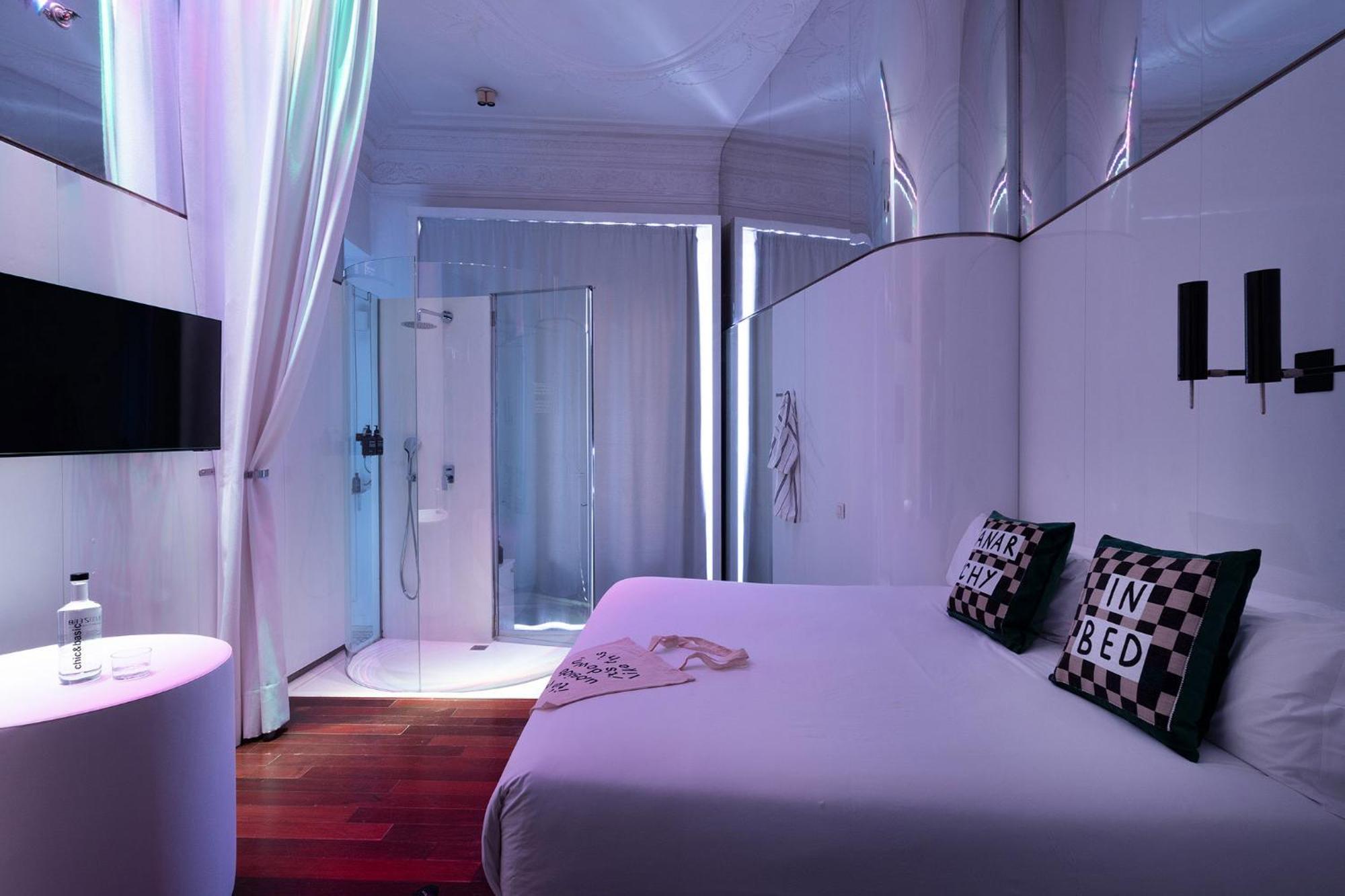 Chic & Basic Born Boutique Hotel 3*