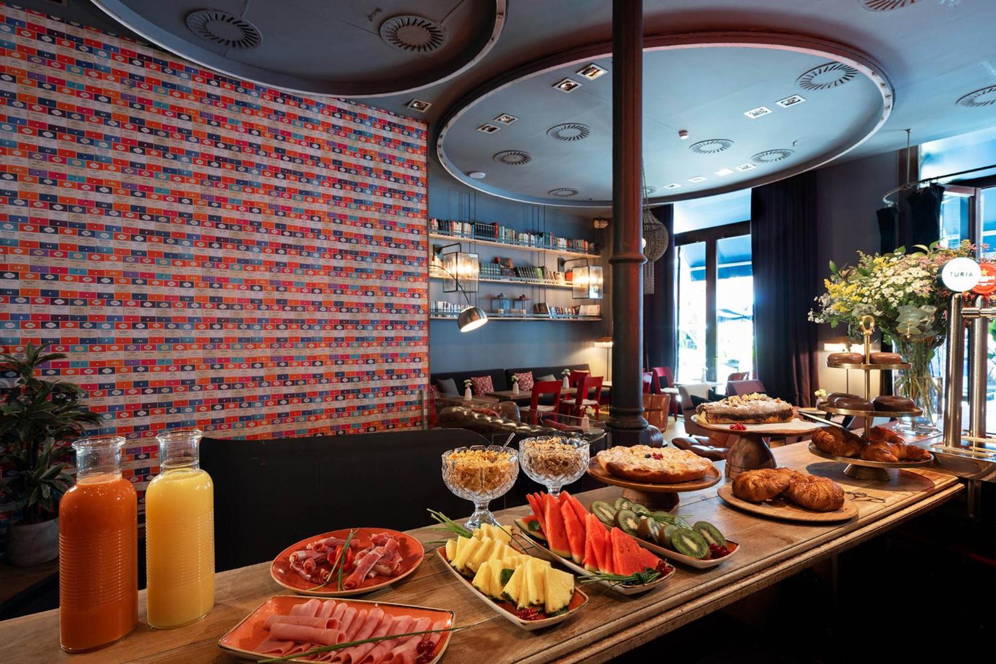 Chic & Basic Born Boutique Hotel 3*