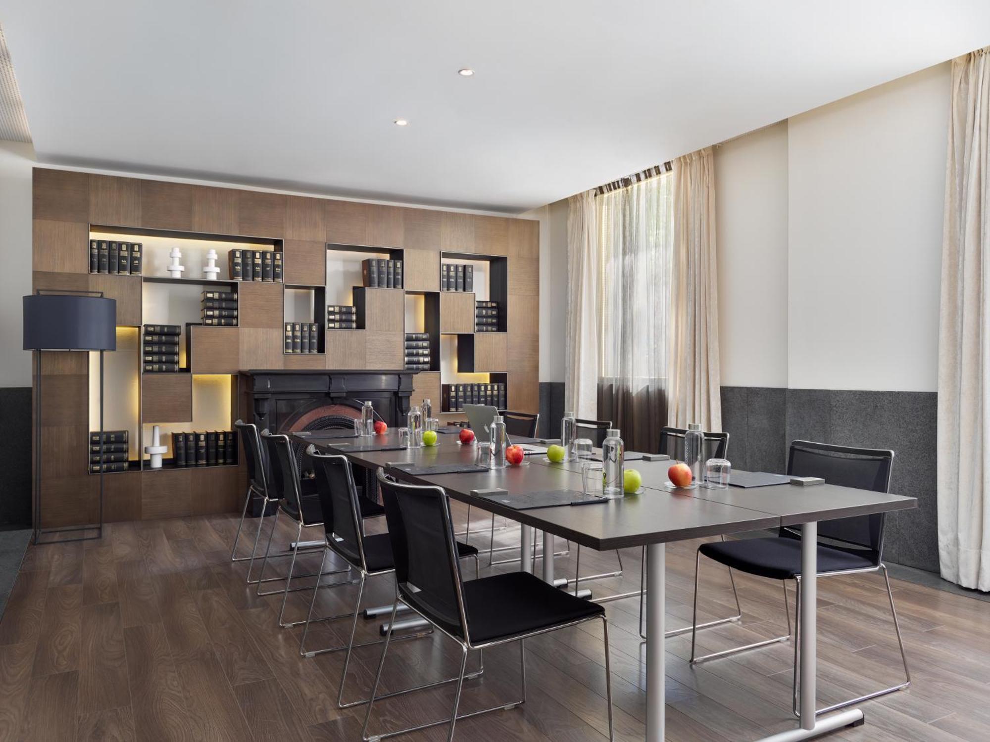 H10 Urquinaona Plaza Hotel