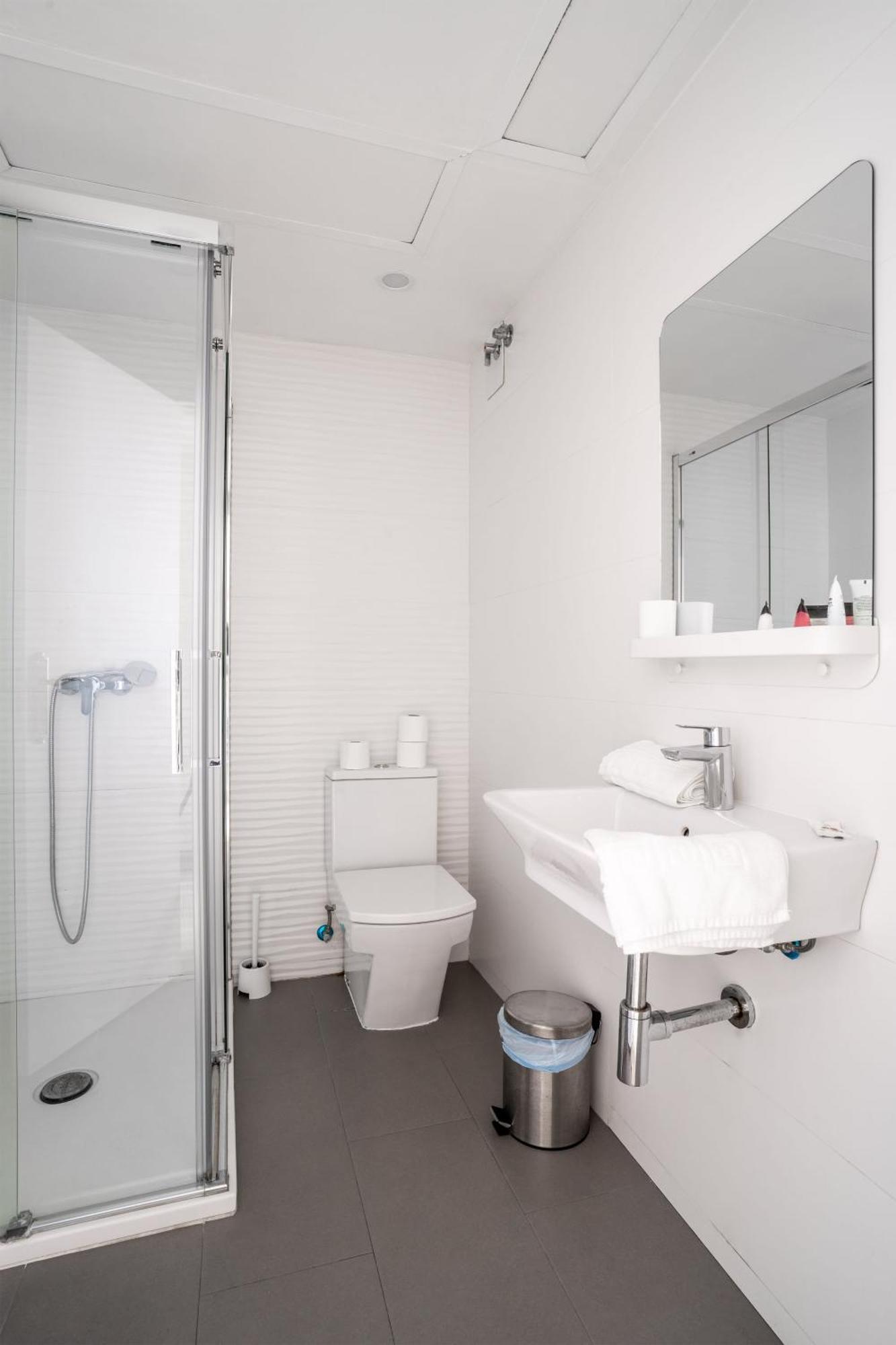 Huge&modern 4 Bedroom Next To Paseo De Gracia Apartamento *