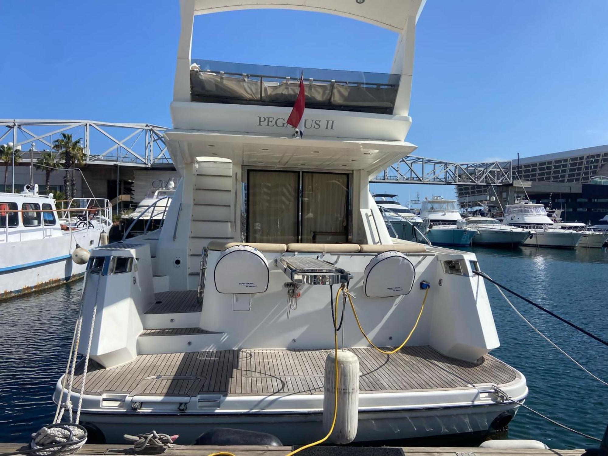 Yacht Pegasus Ii * Barcelona