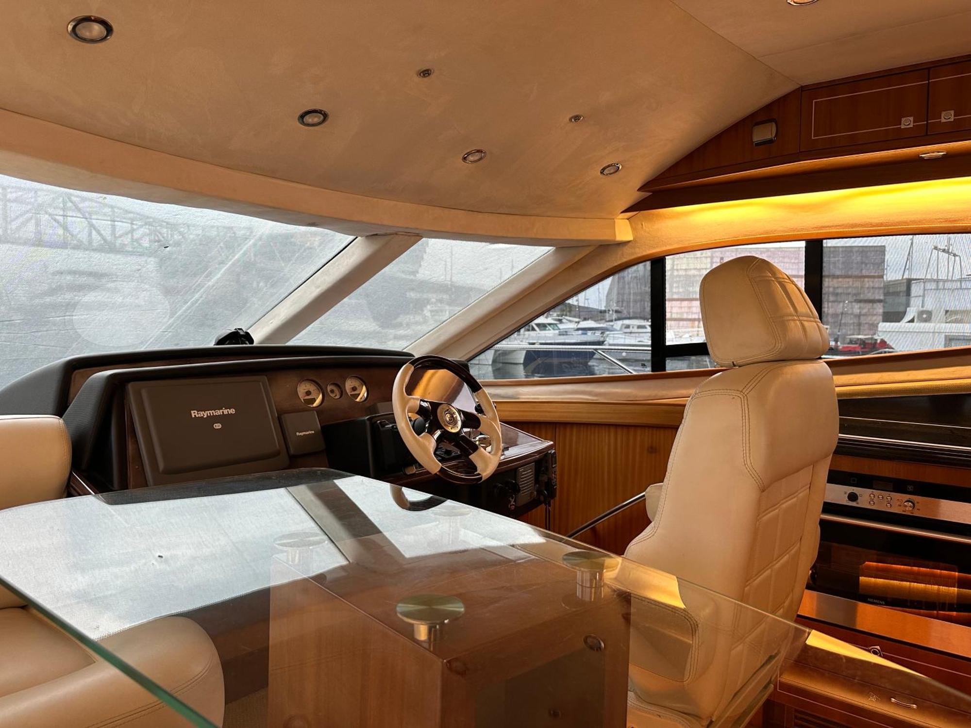 Yacht Pegasus Ii Hotel en barco Barcelona