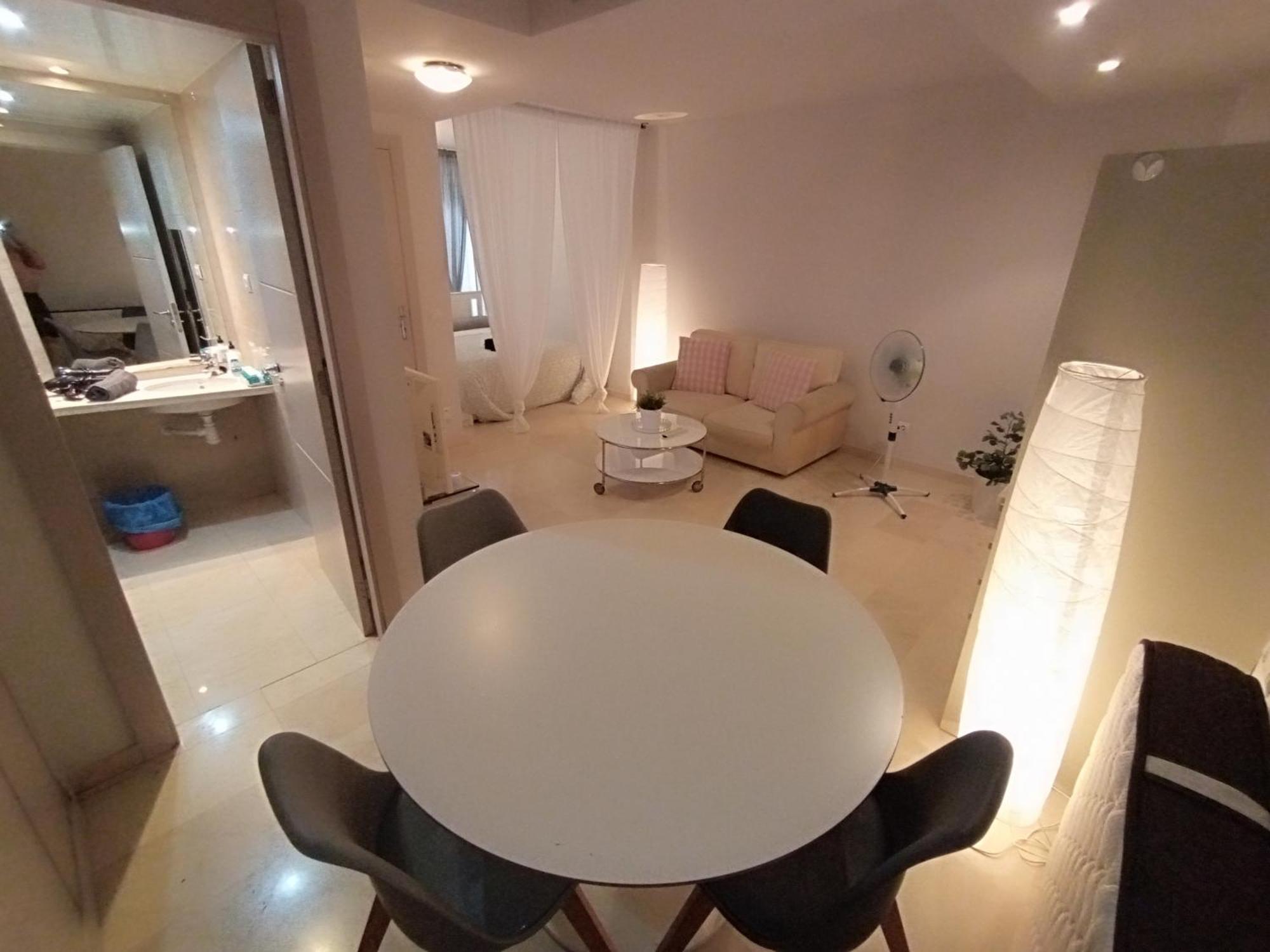 Apartment Apartment-loft Sagrada Famila L5 Metro Exit *