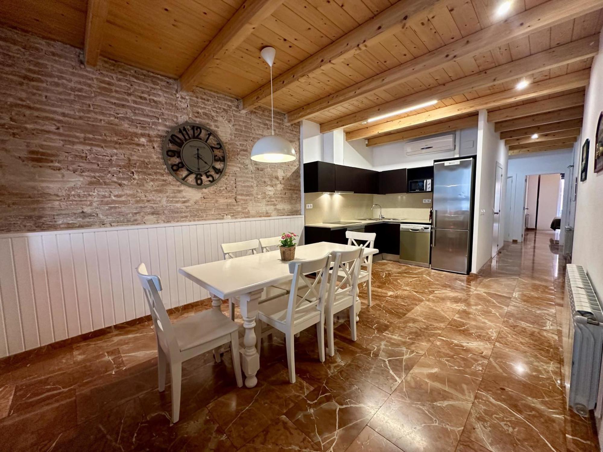 Flaugier B2 Apartment *