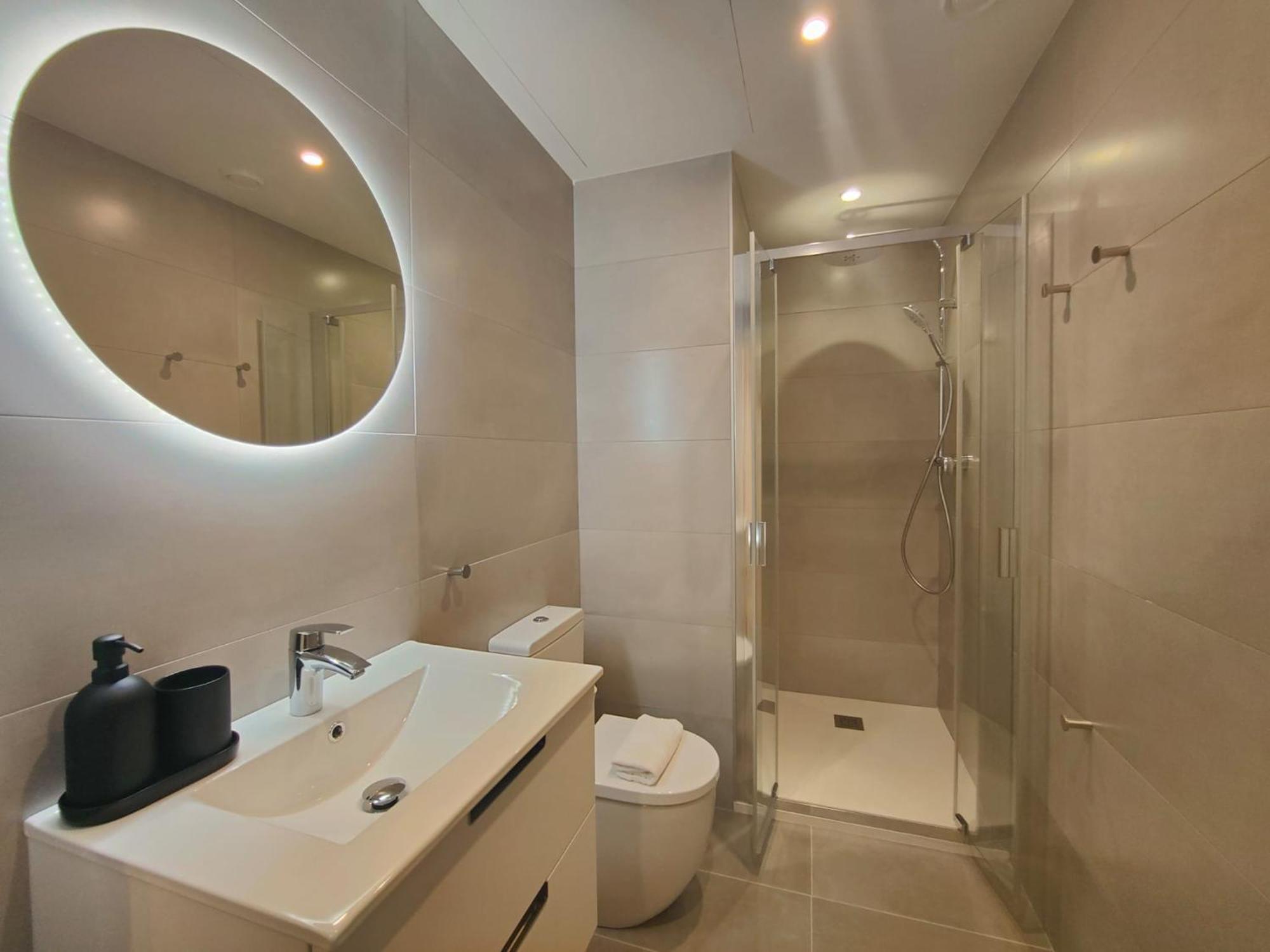 Luxury 4br With Balcony * Barcelona