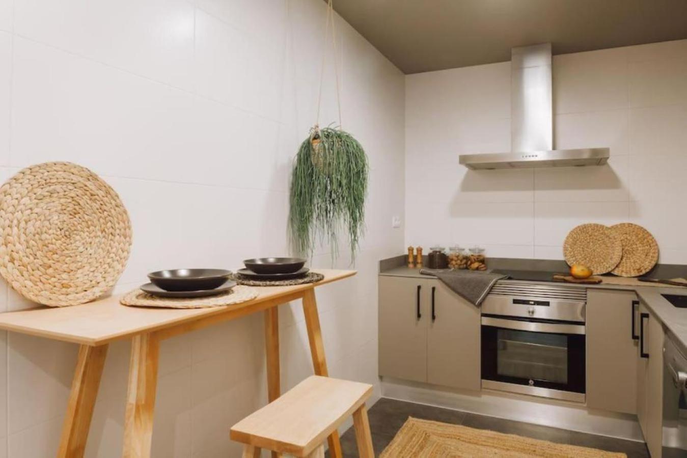 Baka - 2 Bedroom With Terrace In Sant Gervasi Apartamento