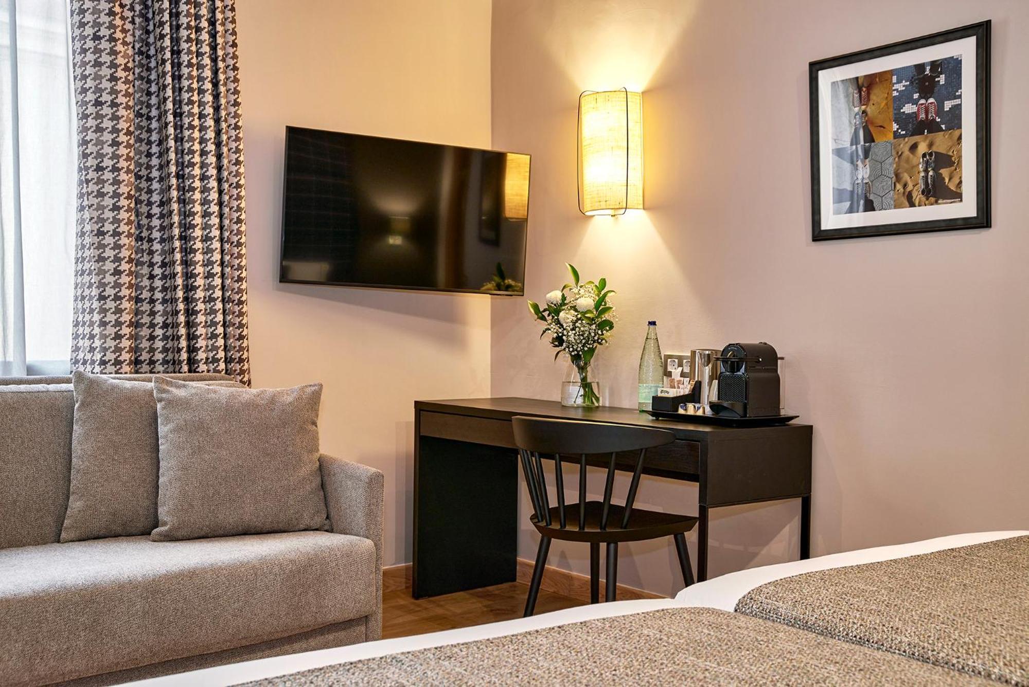Hesperia Barri Gotic 3*