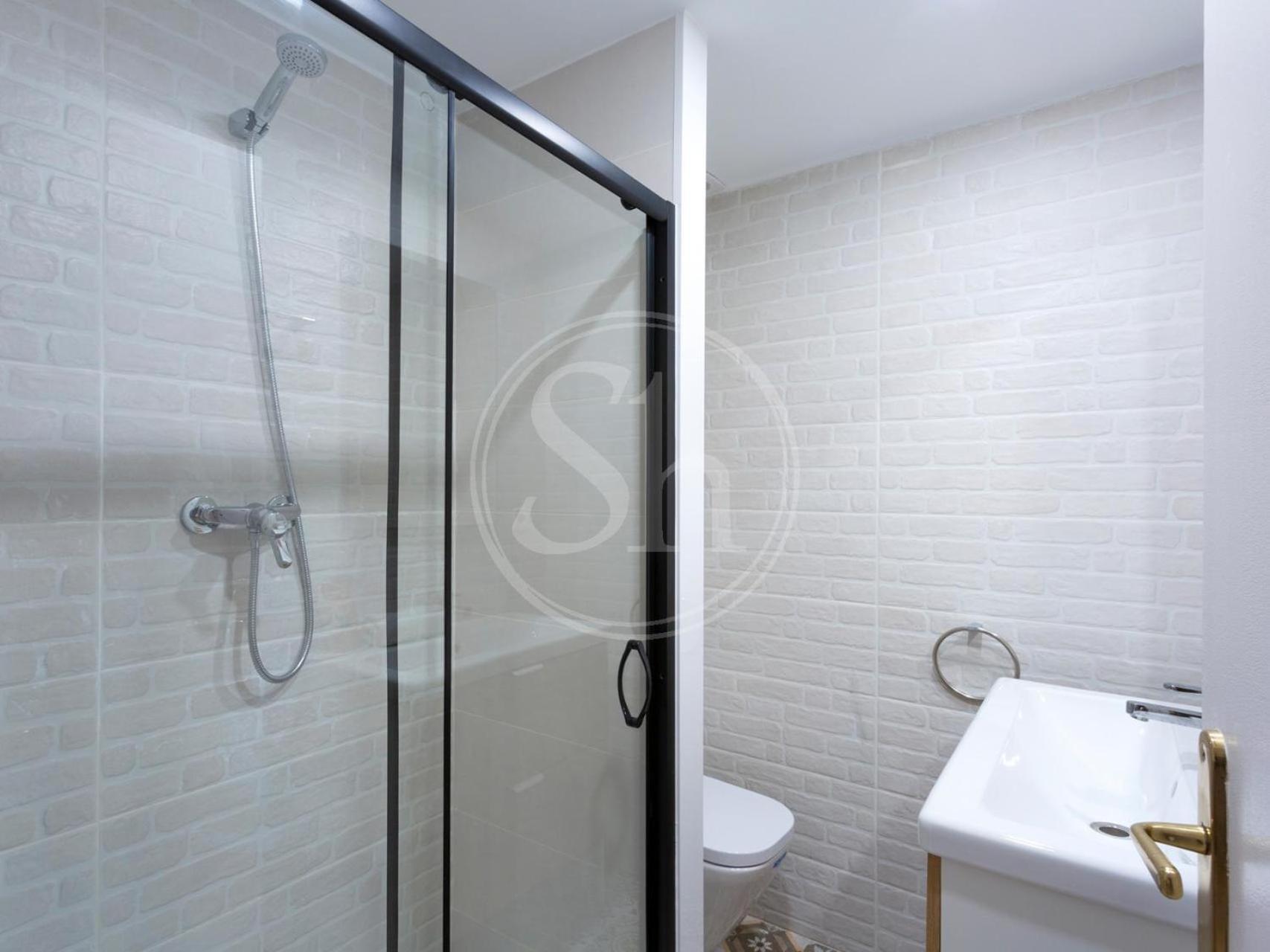 Apartamento Dos En Gracia