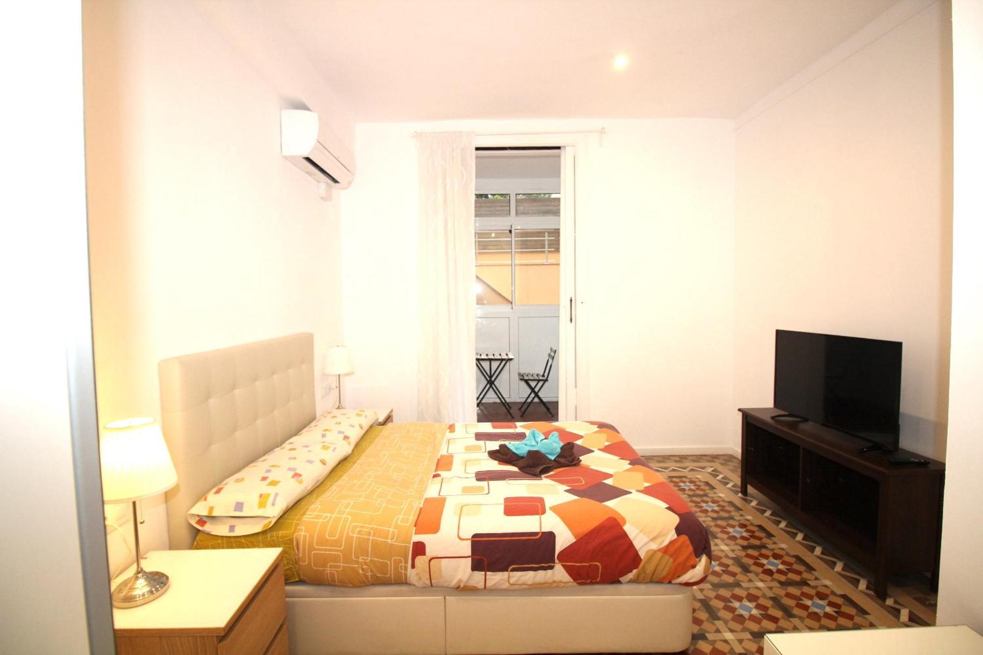 Balmes Bed & Breakfast Barcelona