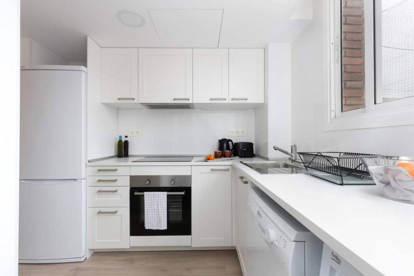 2 Bdr Penthouse In Grcia * Barcelona