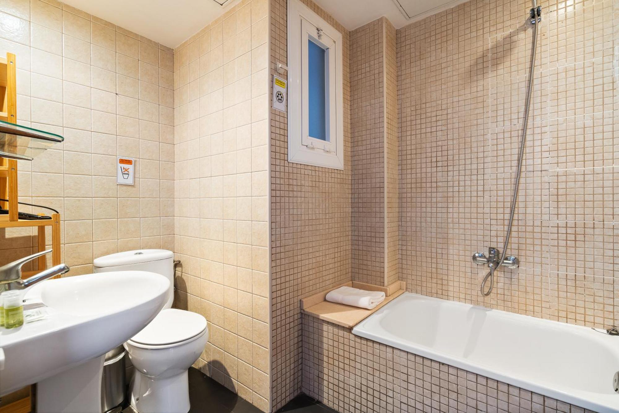 Apartamento Chic 3br Retreat With Private Terrace *