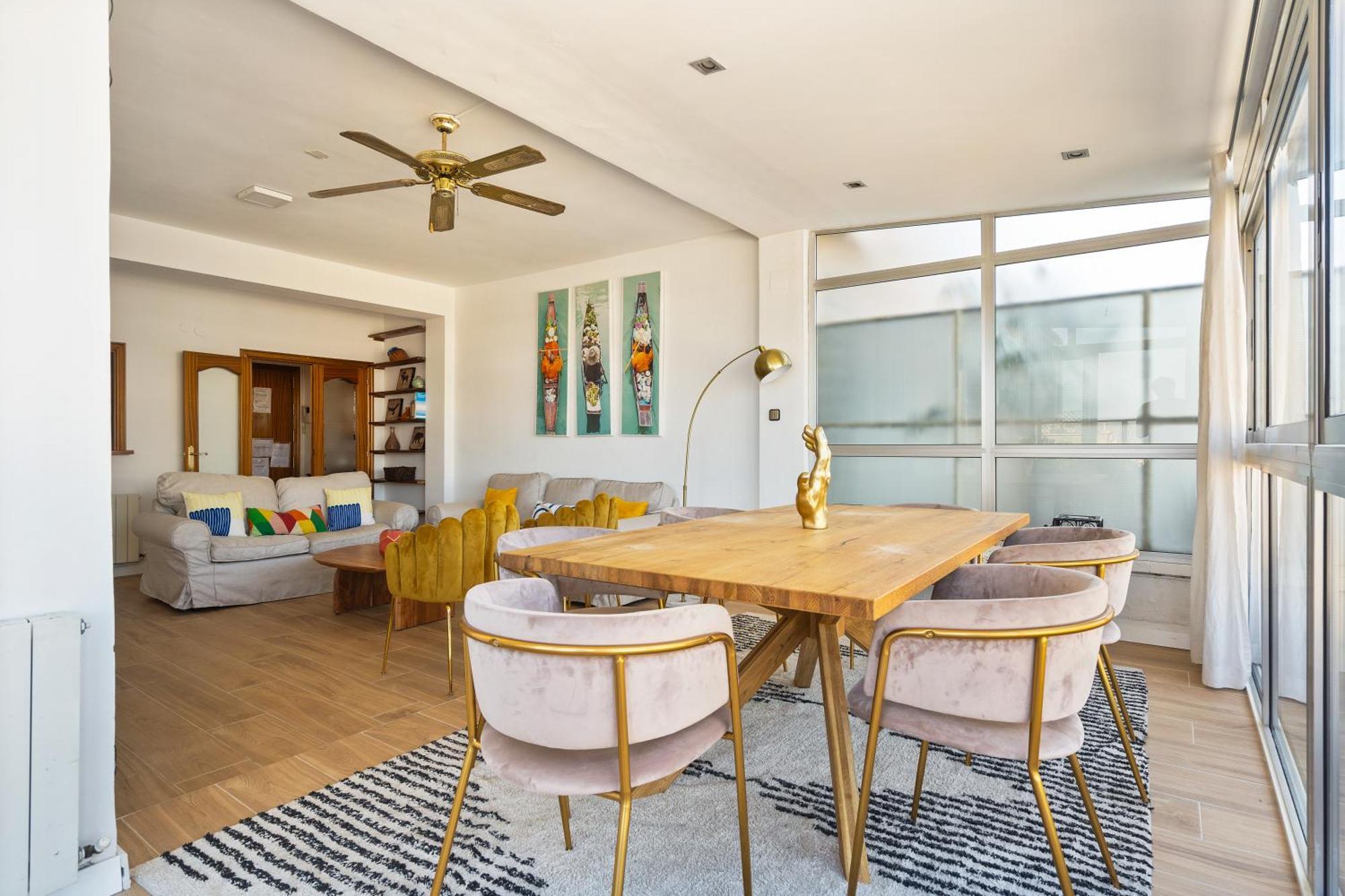 Apartamento Chic 3br Retreat With Private Terrace