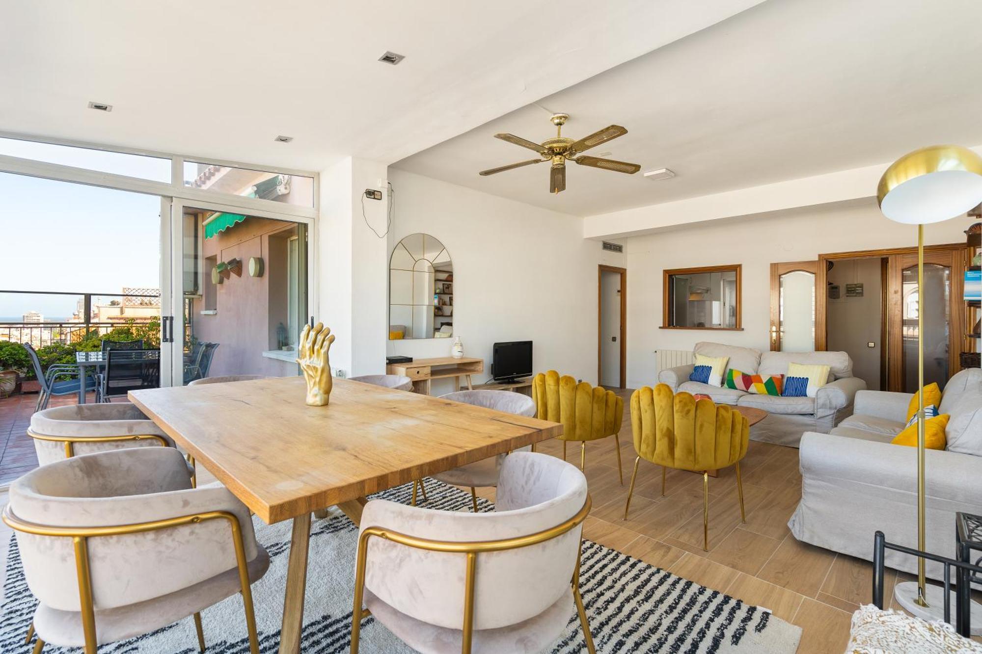 Apartamento Chic 3br Retreat With Private Terrace Barcelona