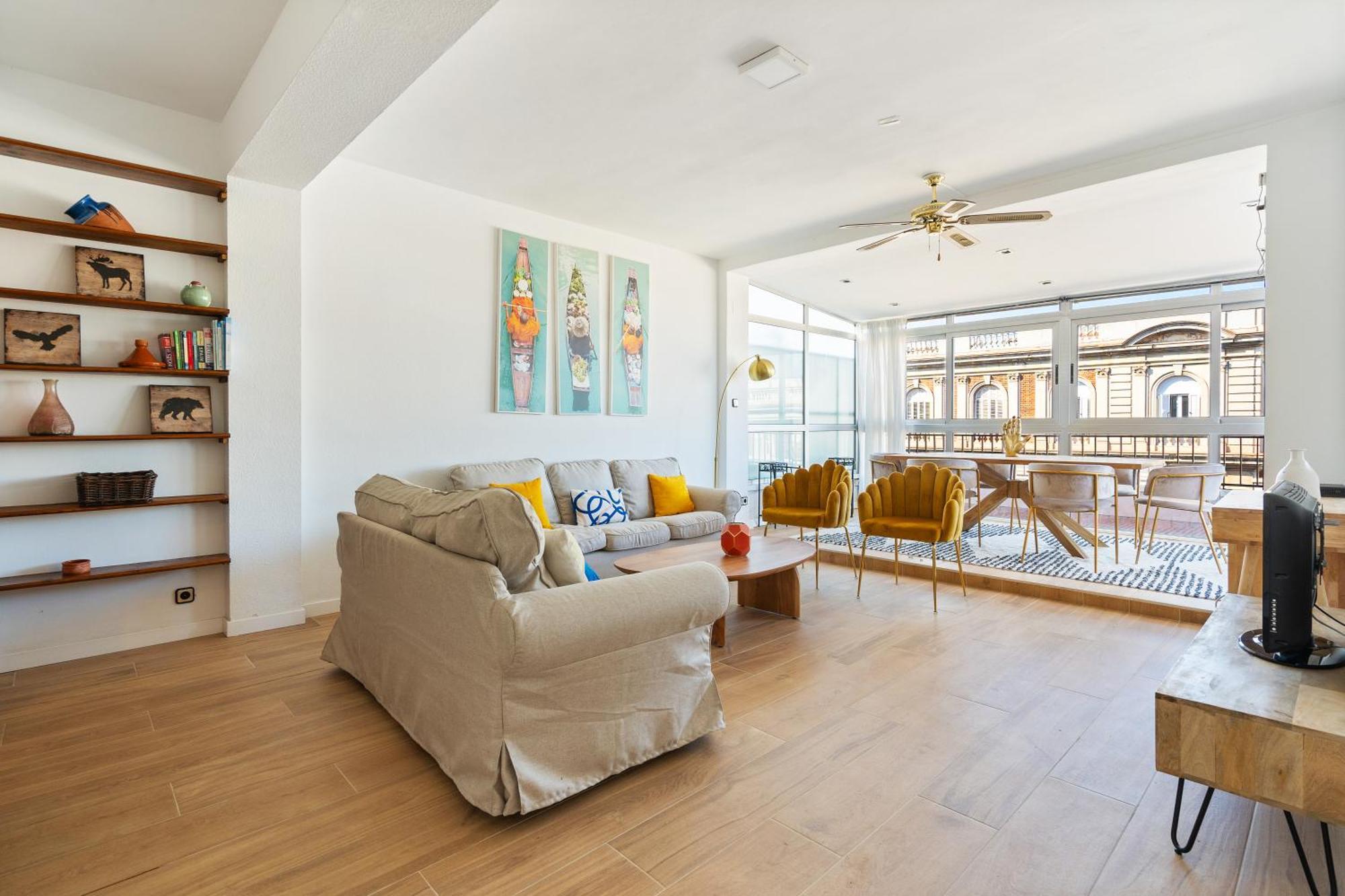 Chic 3br Retreat With Private Terrace * Barcelona