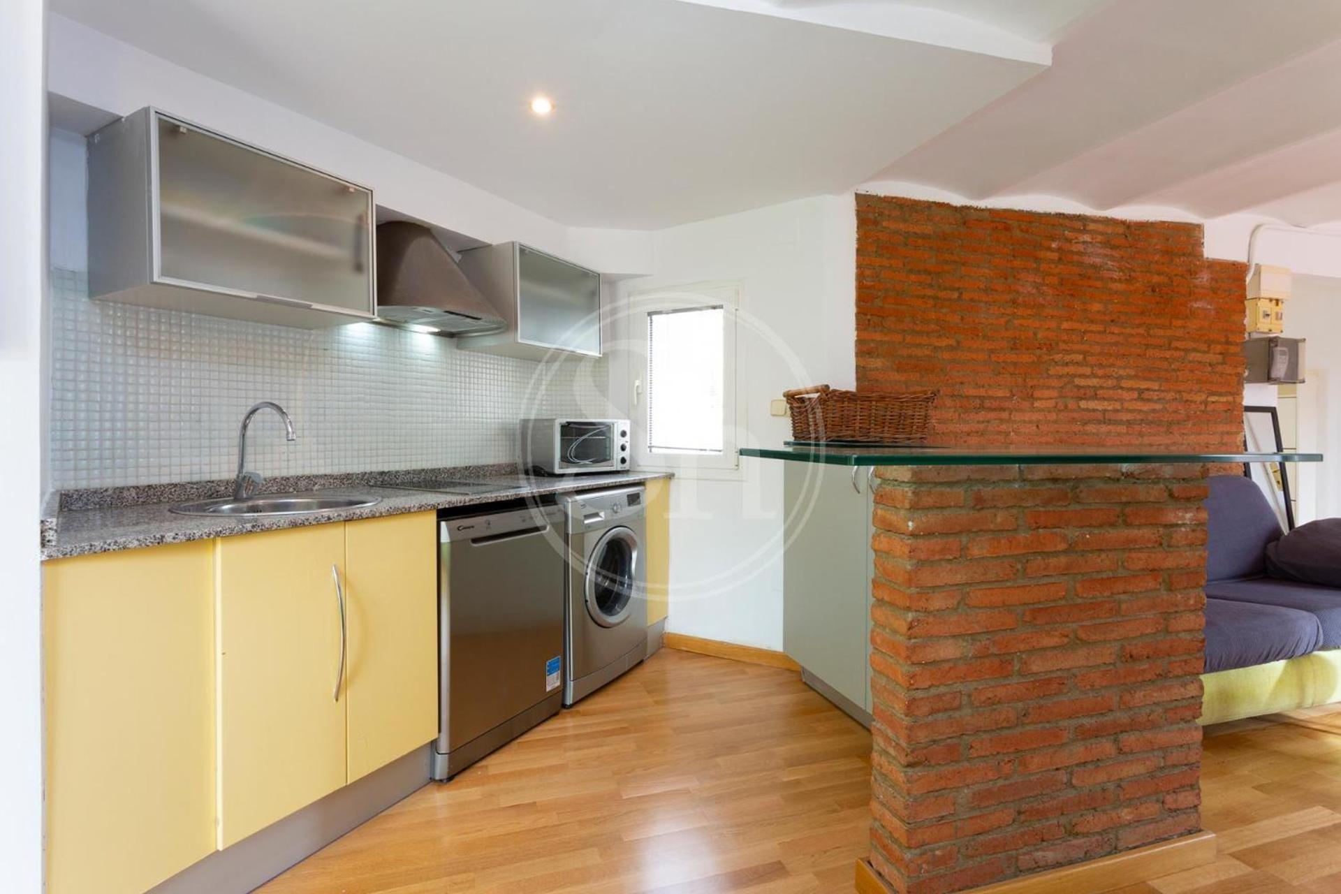 Con Terraza En Eixample Apartamento
