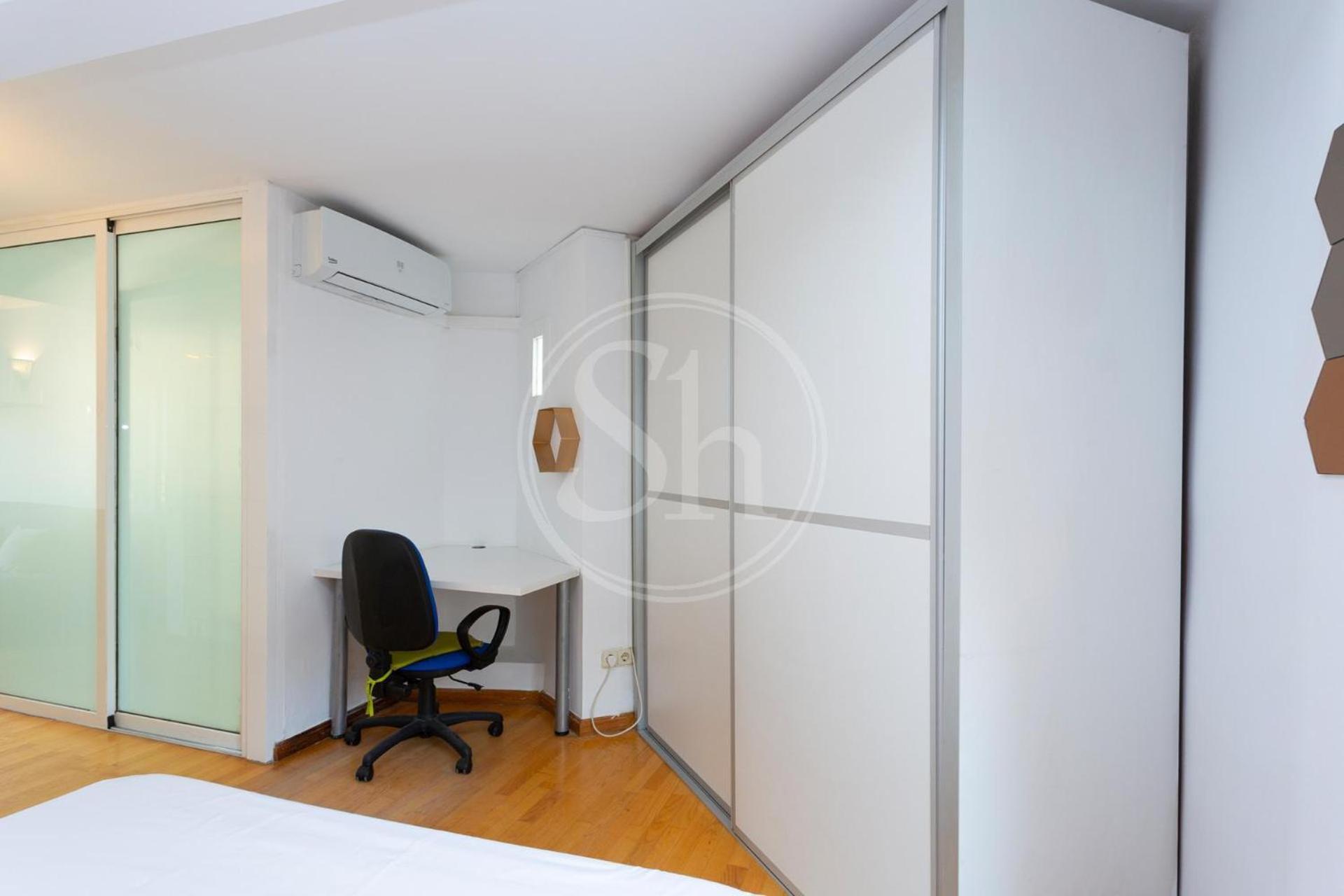 Apartamento Con Terraza En Eixample Barcelona